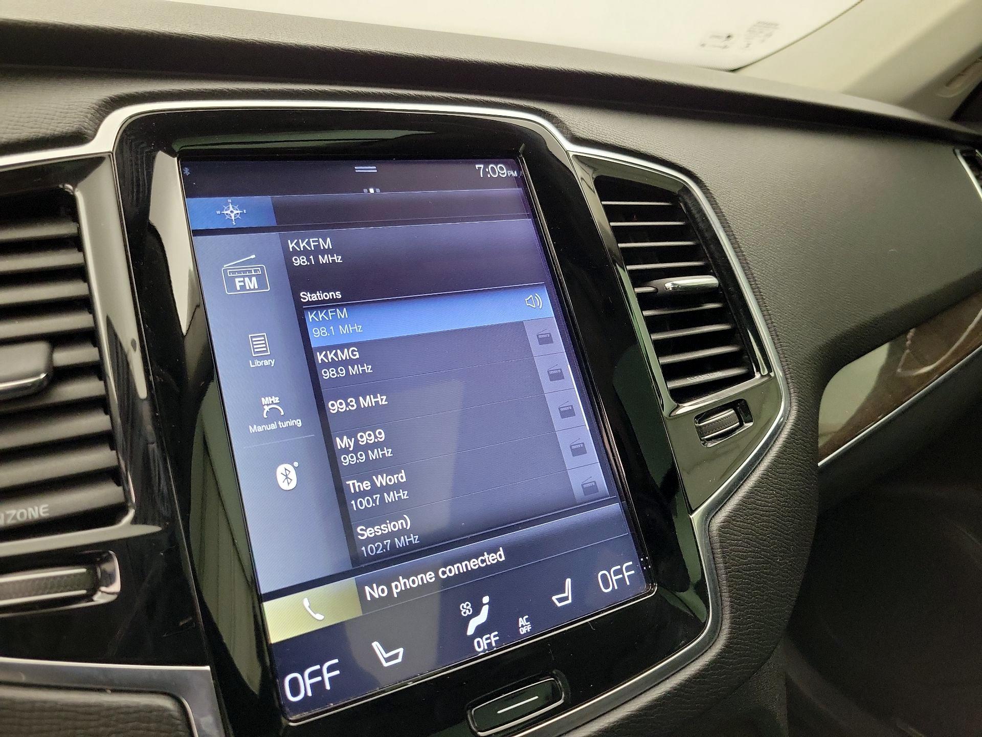 Thumbnail: 2016 Volvo XC90 - 16