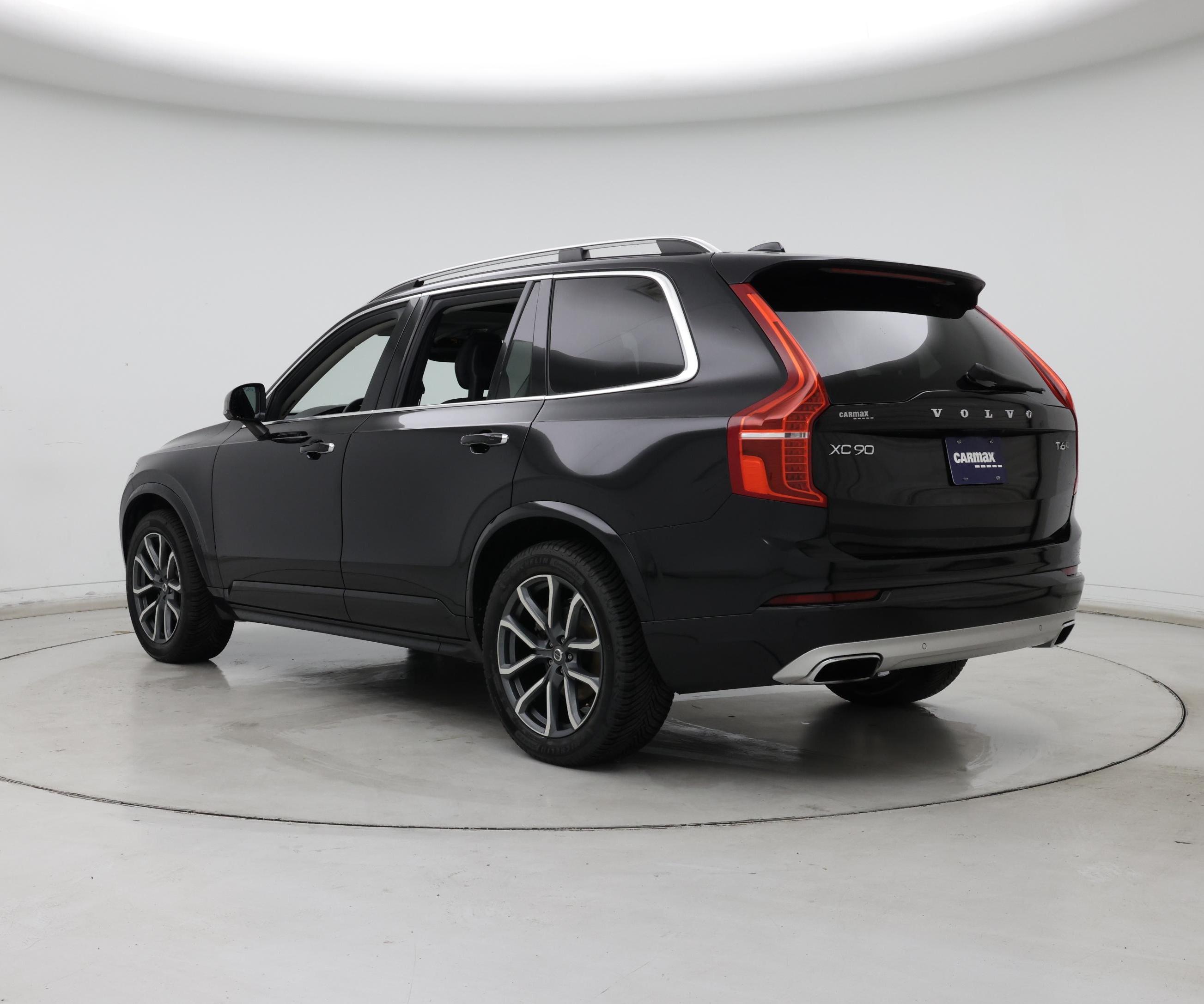 Thumbnail: 2016 Volvo XC90 - 2