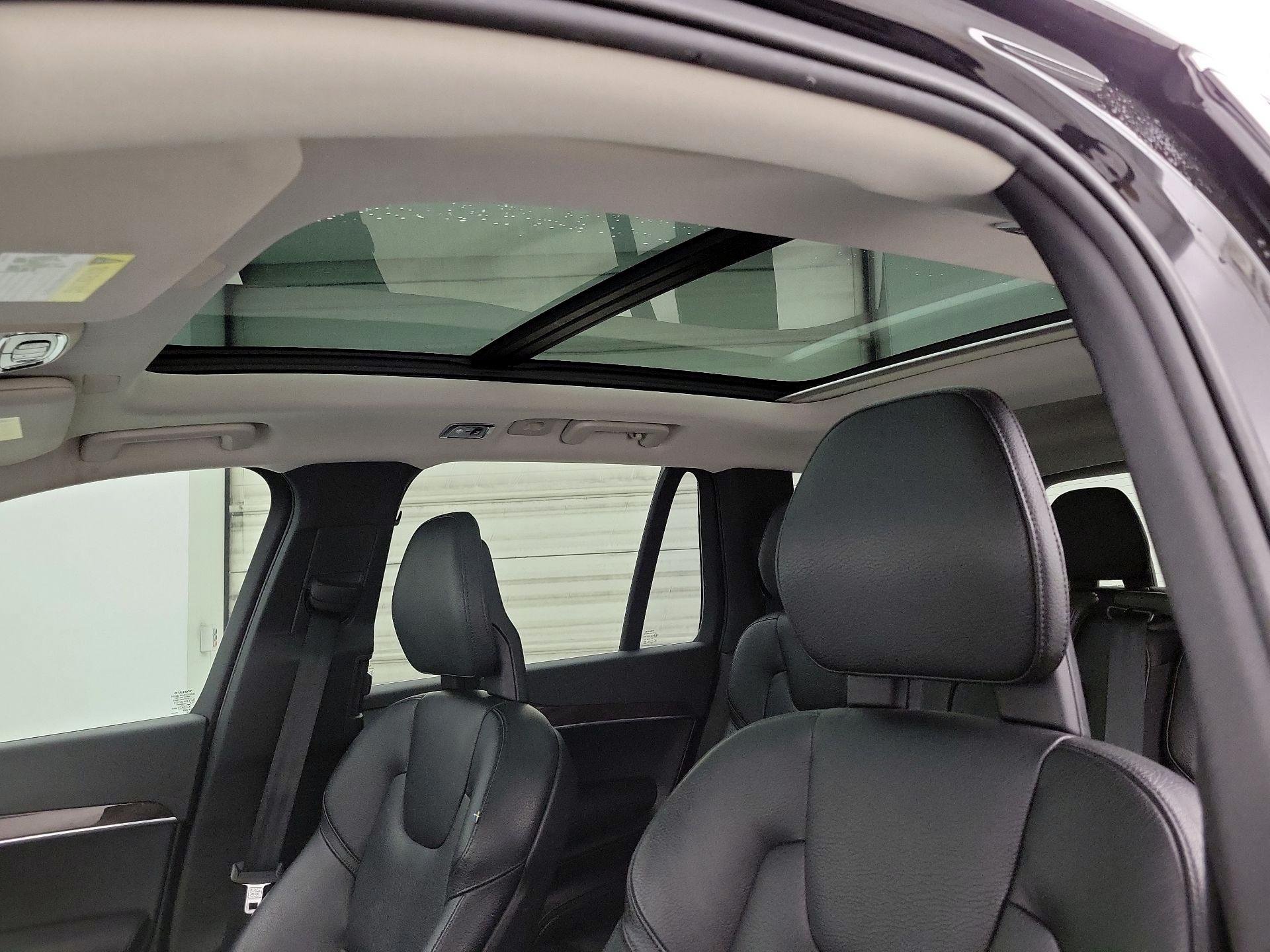 Thumbnail: 2016 Volvo XC90 - 19