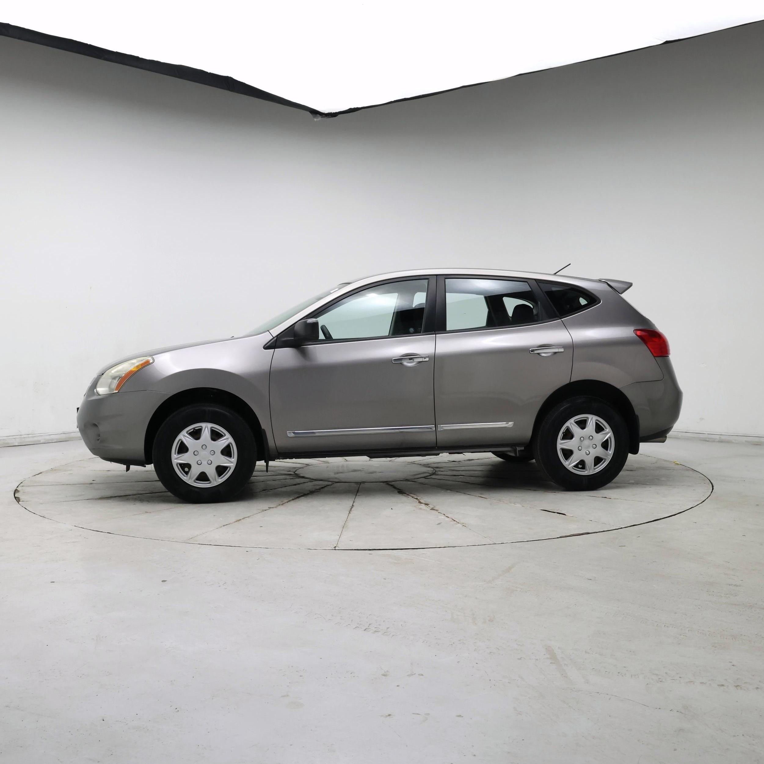 Thumbnail: 2013 Nissan Rogue - 3