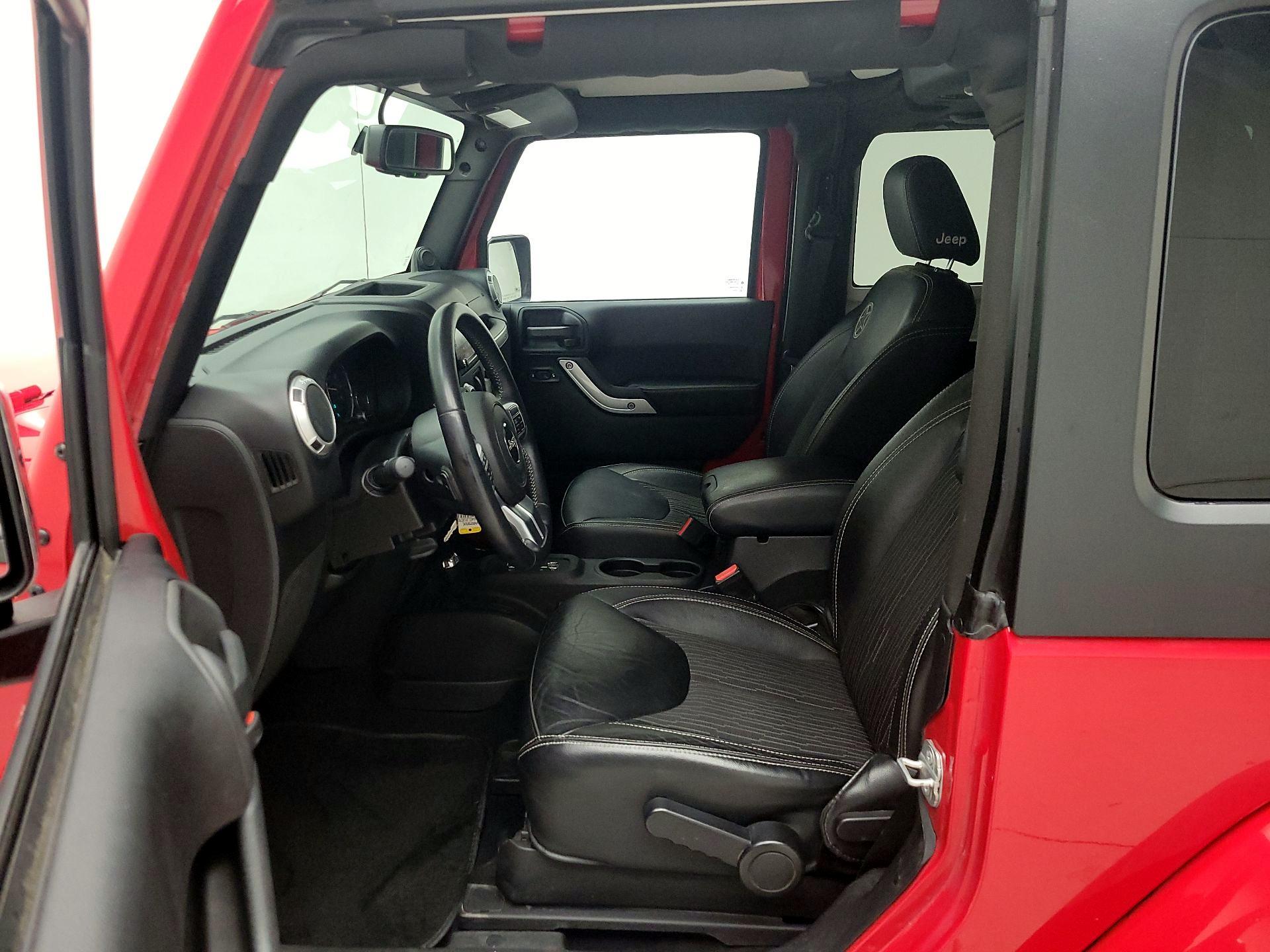 Thumbnail: 2014 Jeep Wrangler - 11