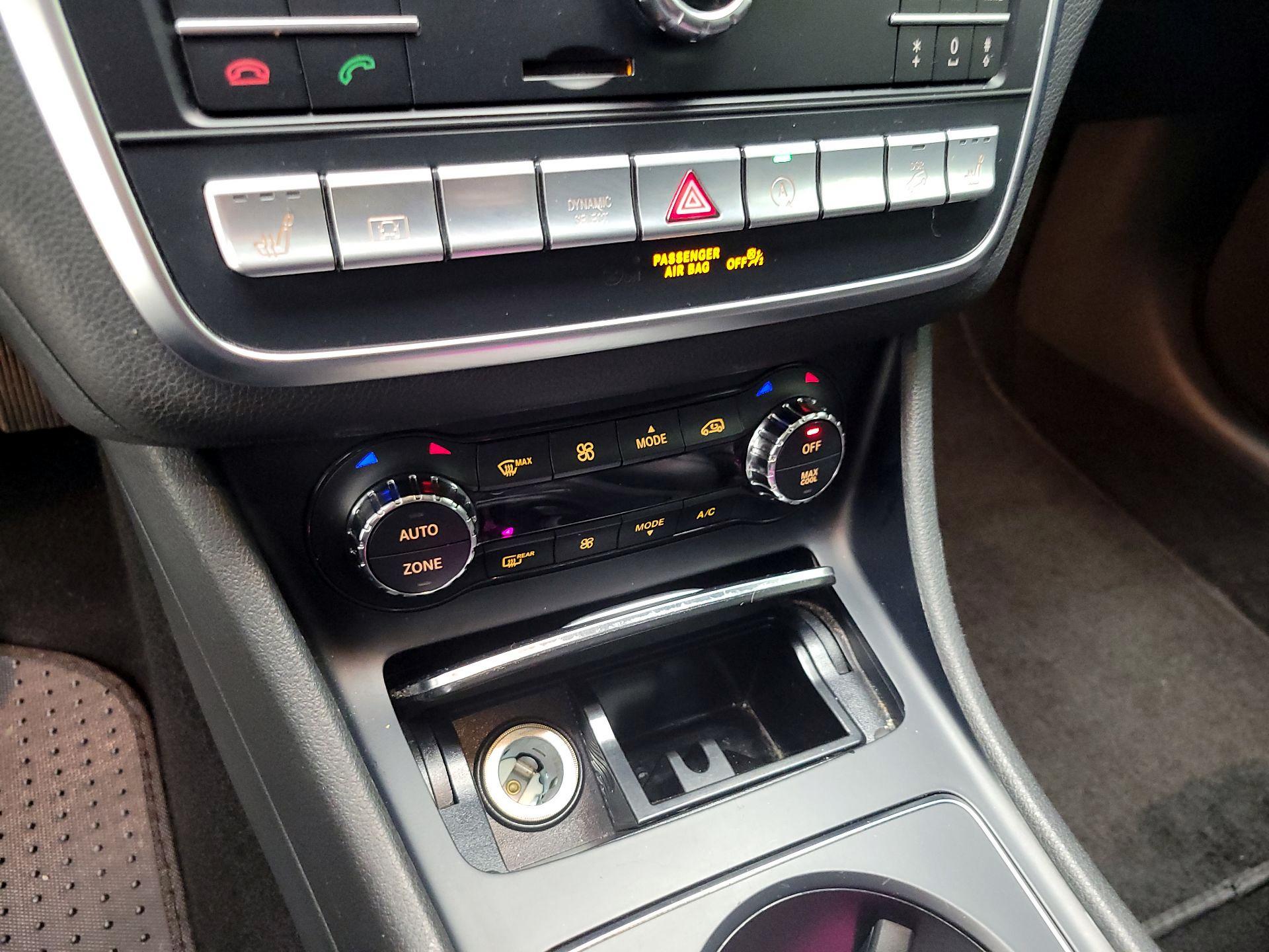 Thumbnail: 2018 Mercedes-Benz GLA - 17