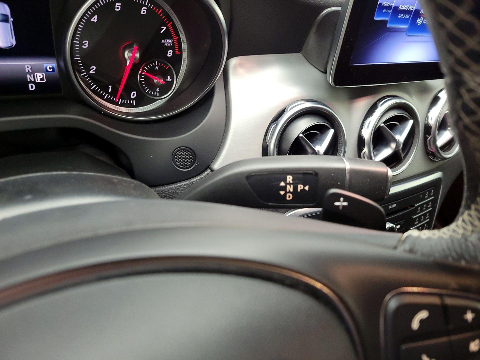 Thumbnail: 2018 Mercedes-Benz GLA - 18