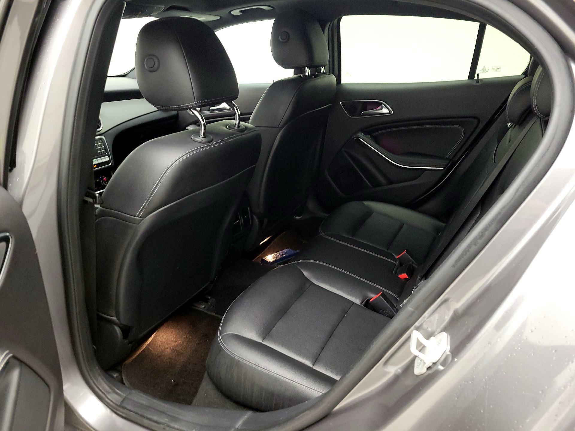 Thumbnail: 2018 Mercedes-Benz GLA - 20