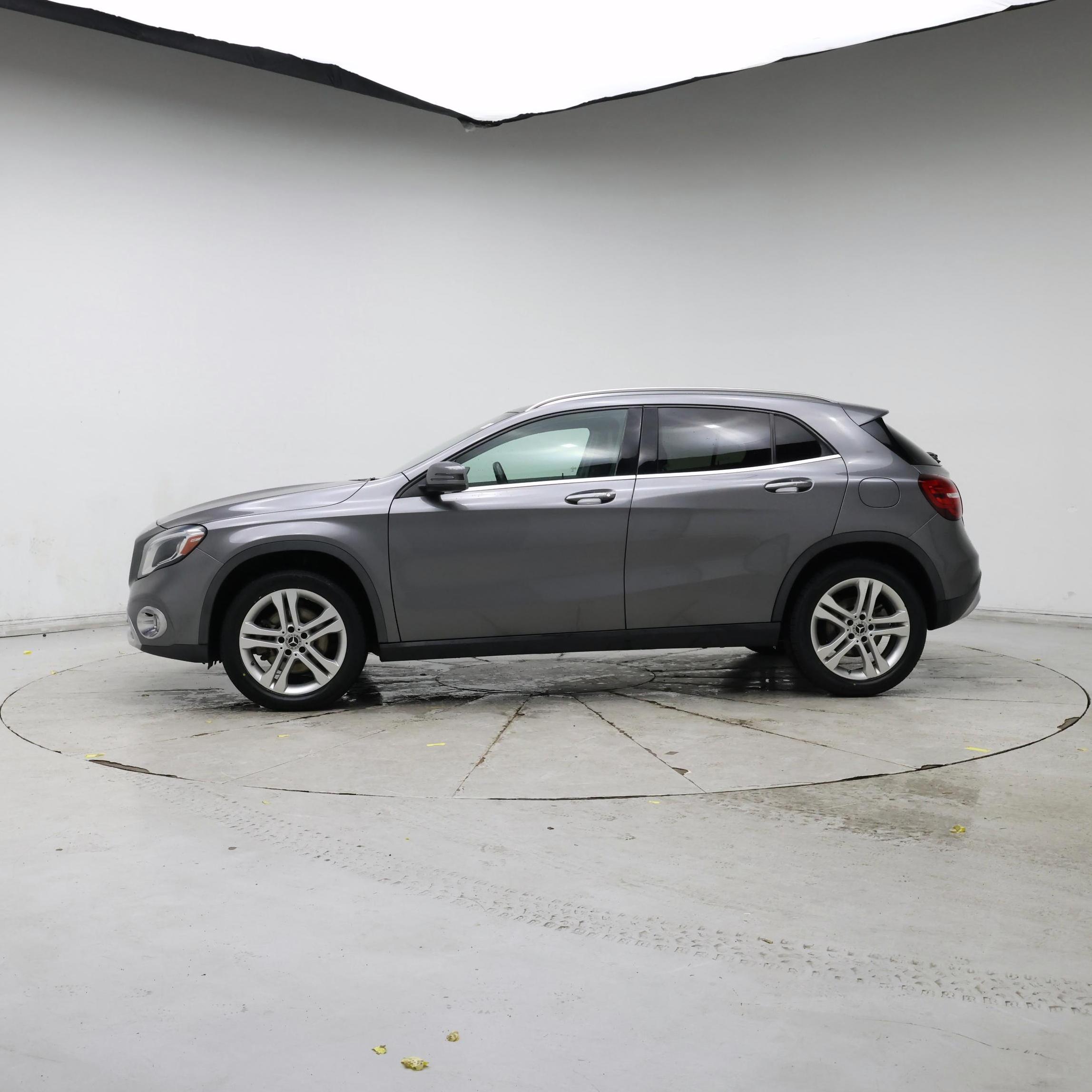 Thumbnail: 2018 Mercedes-Benz GLA - 3