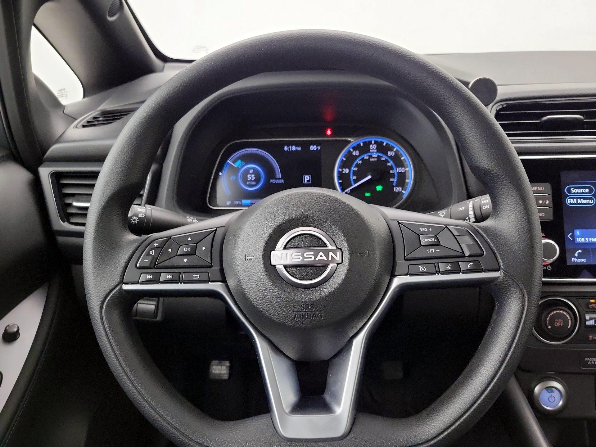 Thumbnail: 2025 Nissan Leaf - 10