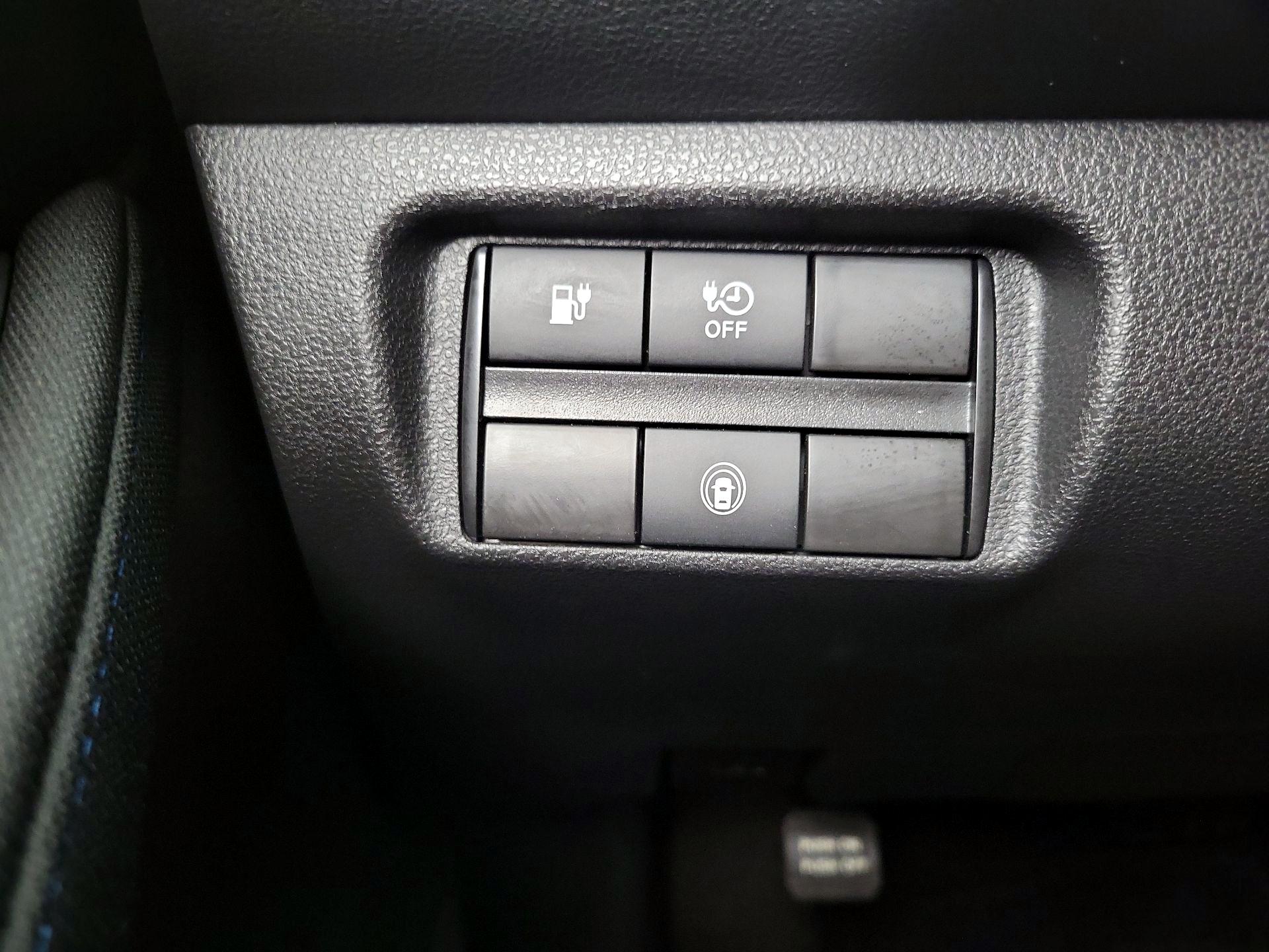Thumbnail: 2025 Nissan Leaf - 13