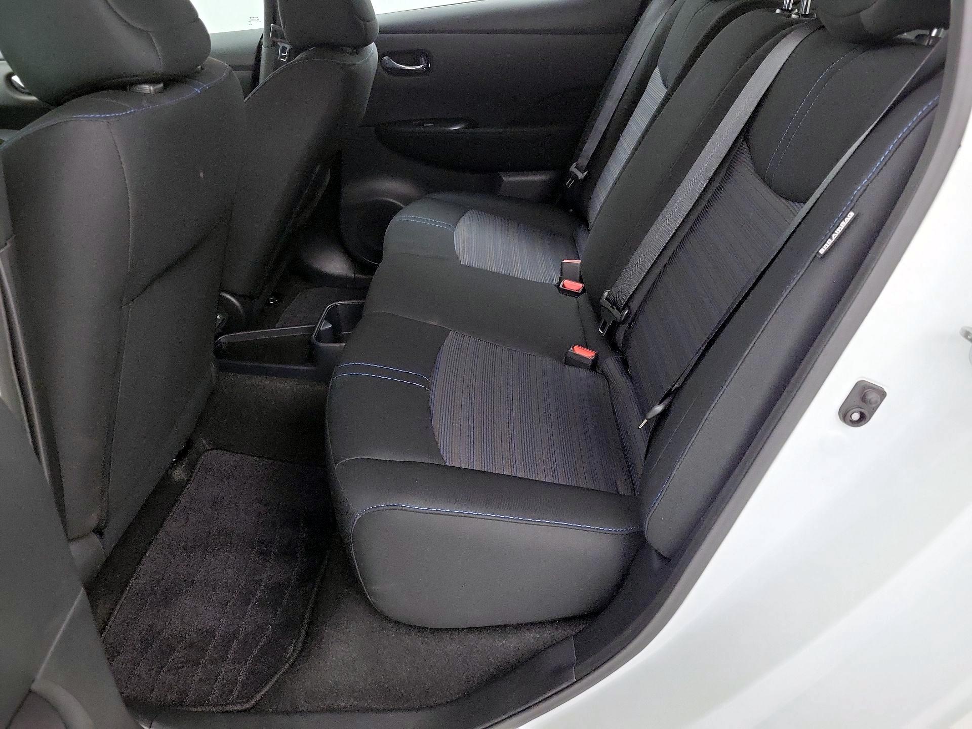 Thumbnail: 2025 Nissan Leaf - 19