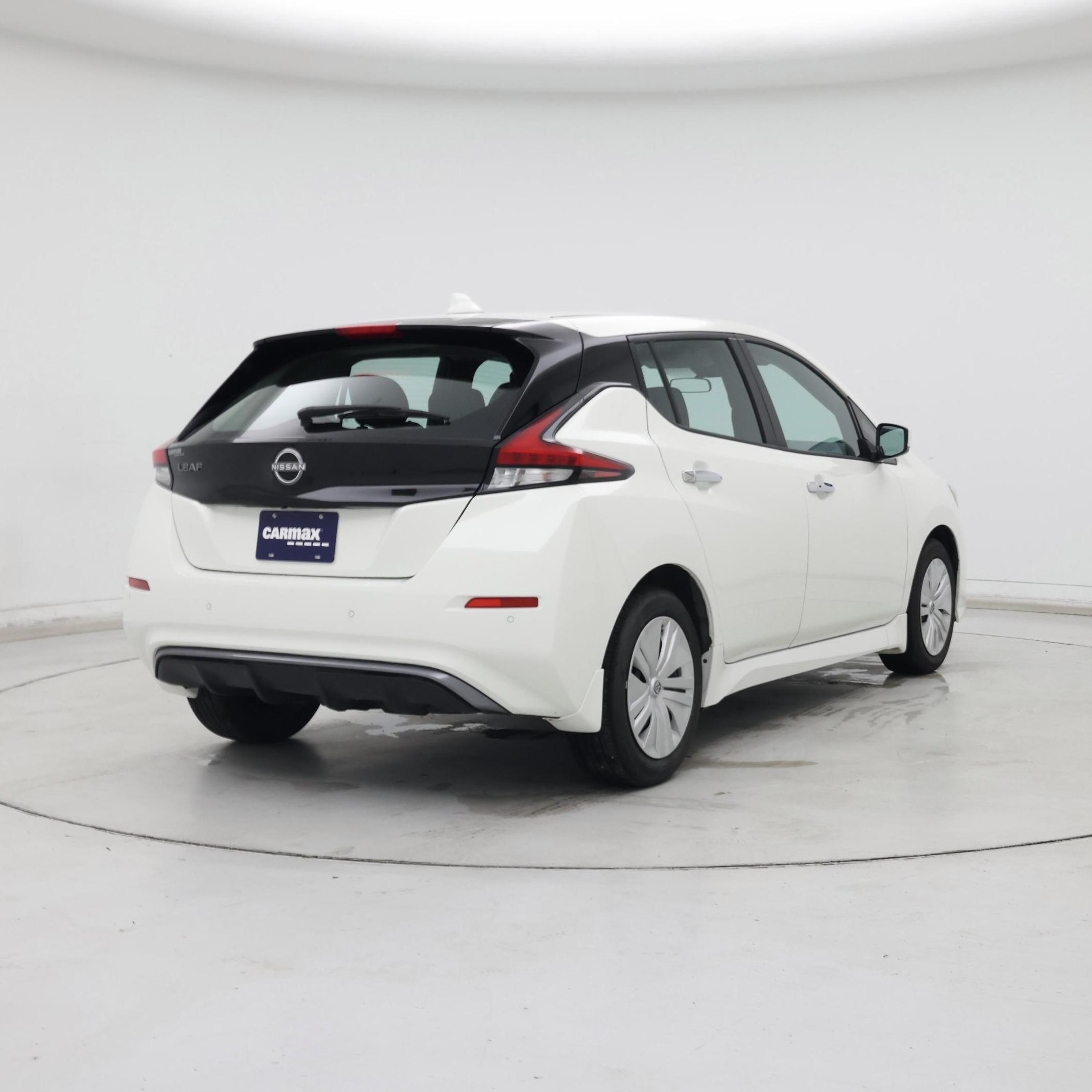 Thumbnail: 2025 Nissan Leaf - 8