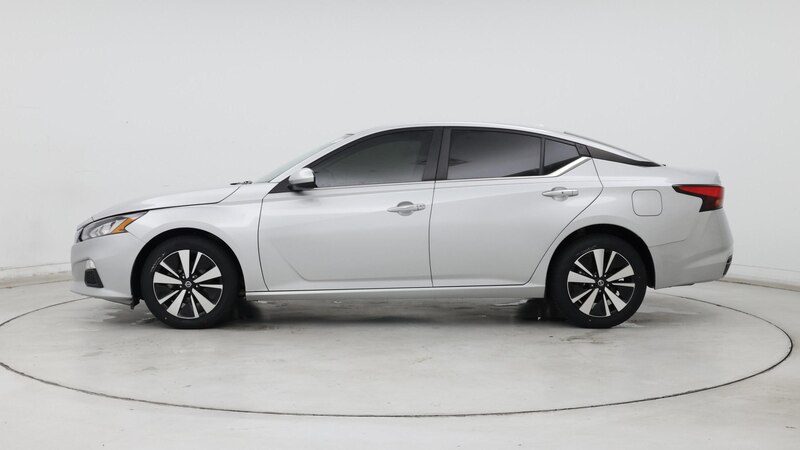 2022 Nissan Altima SV 3
