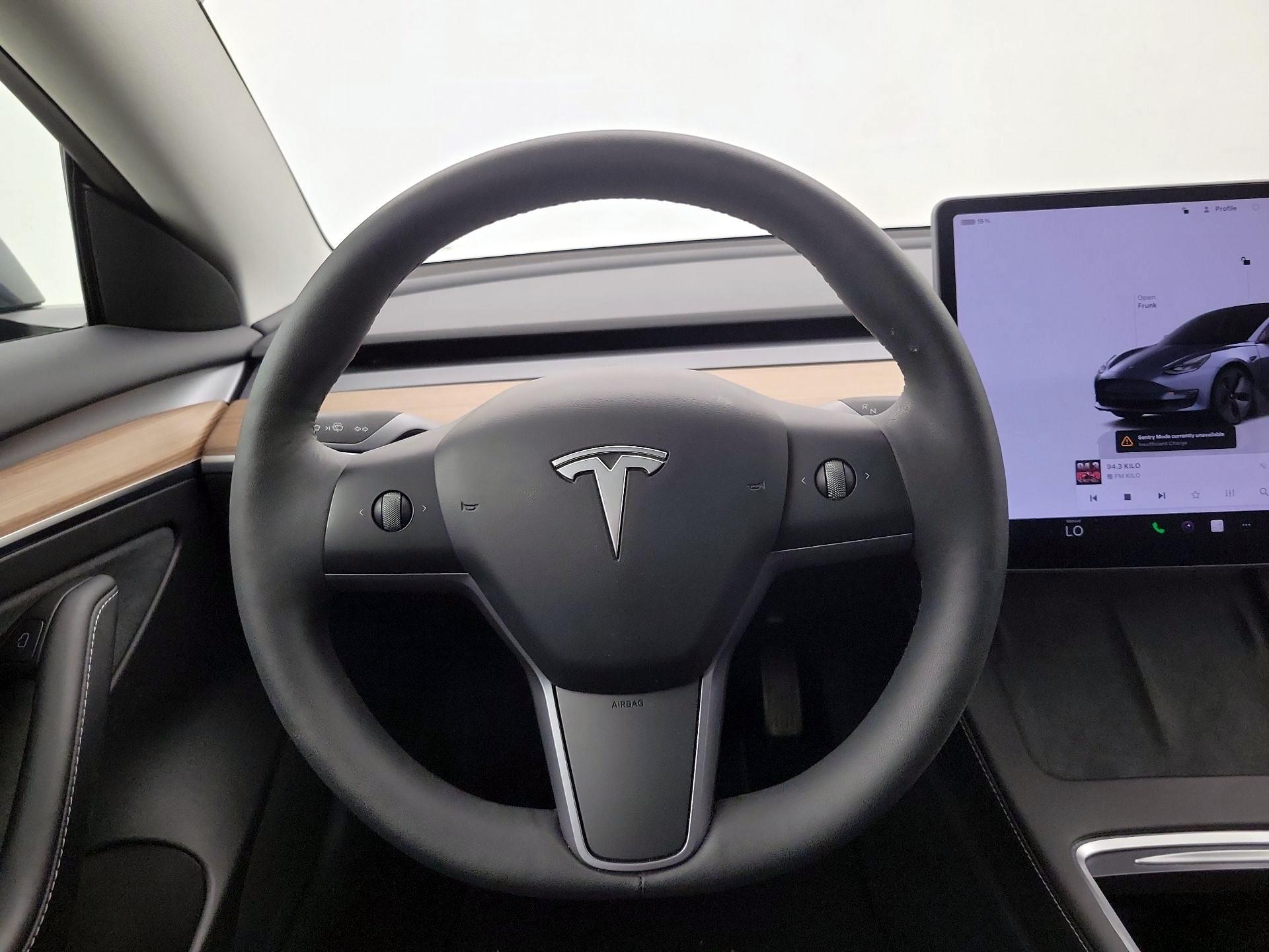 Thumbnail: 2023 Tesla Model 3 - 10