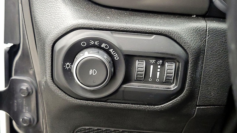 2019 Jeep Wrangler Sport S 13