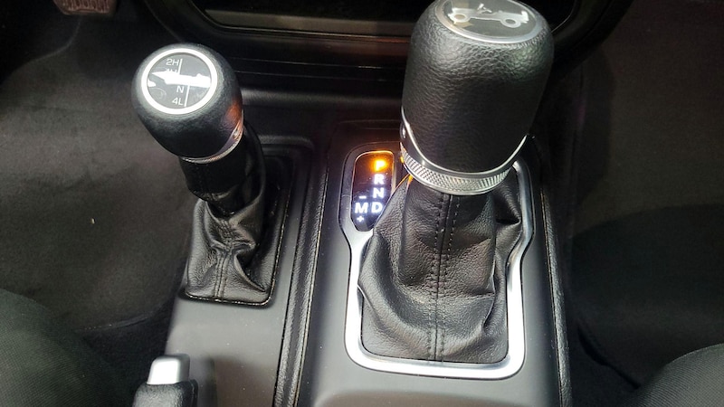 2019 Jeep Wrangler Sport S 18
