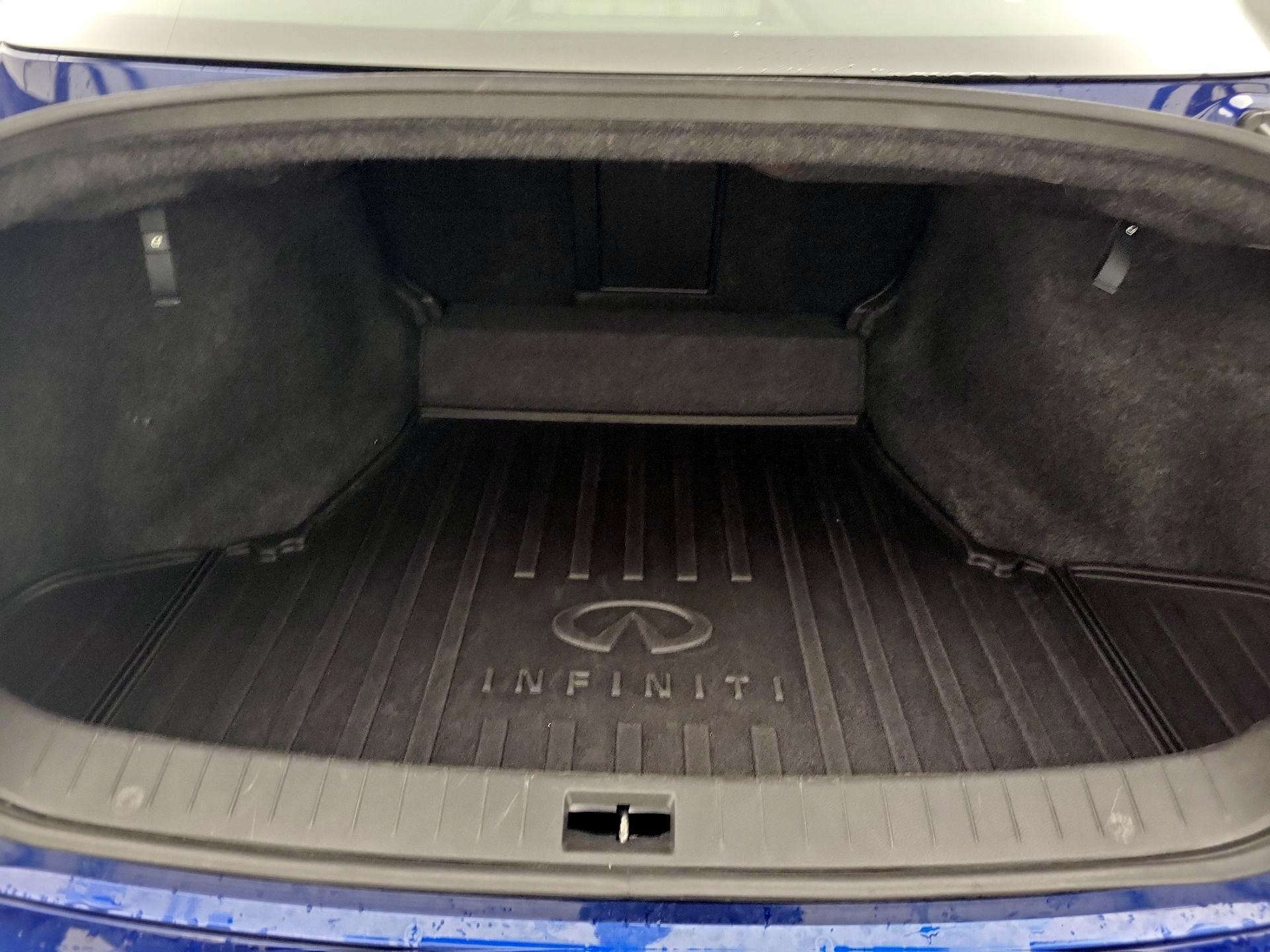 Thumbnail: 2020 INFINITI Q50 - 19