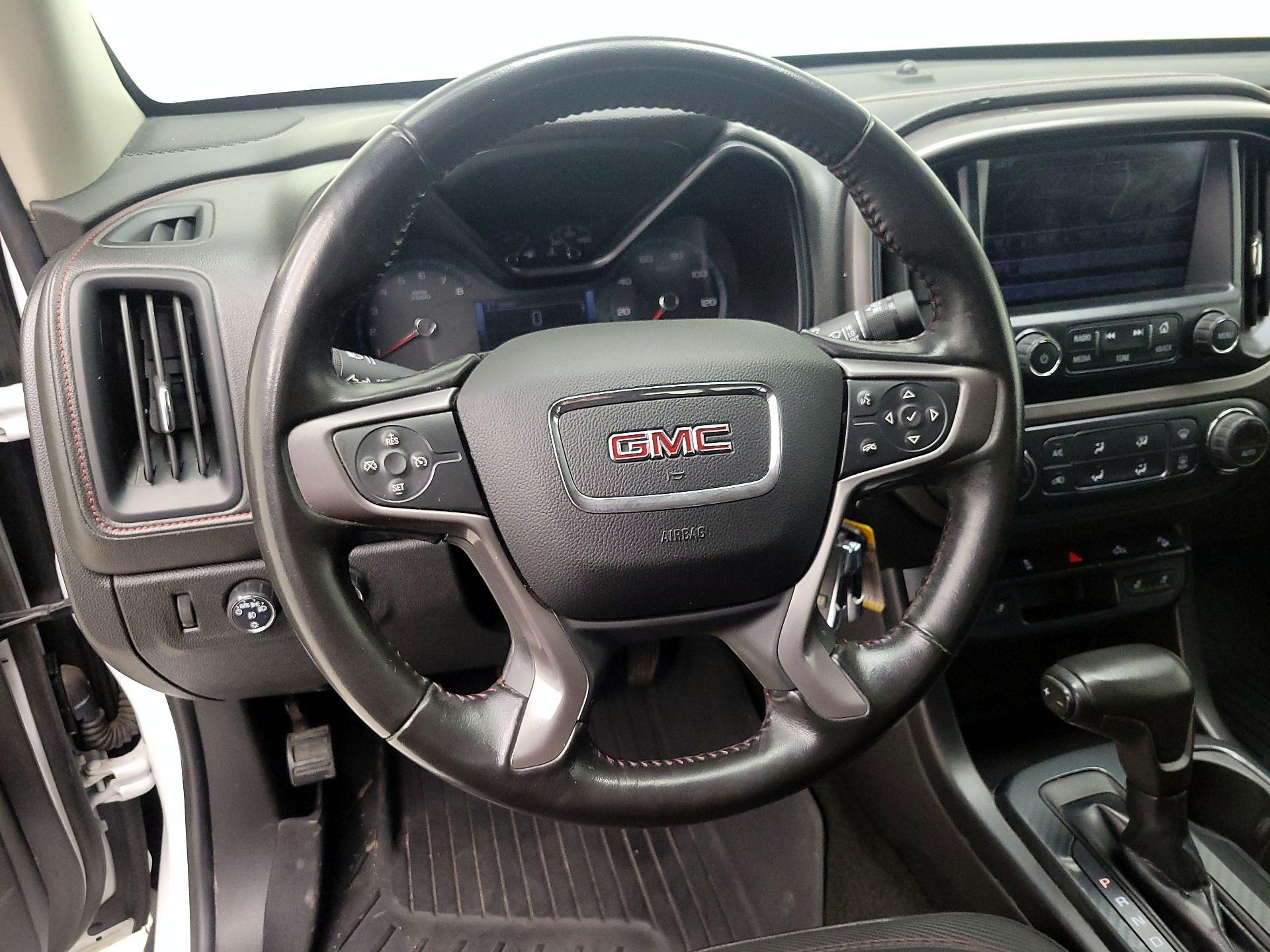Thumbnail: 2018 GMC Canyon - 10