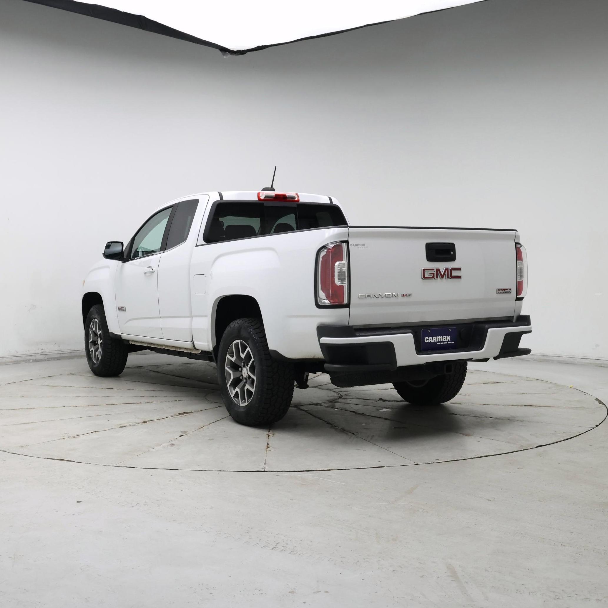 Thumbnail: 2018 GMC Canyon - 2