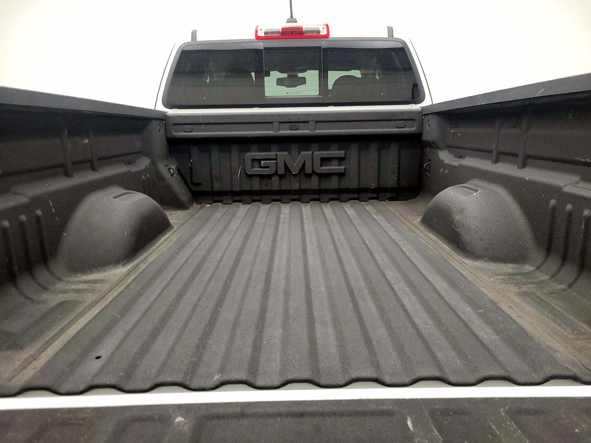 Thumbnail: 2018 GMC Canyon - 20