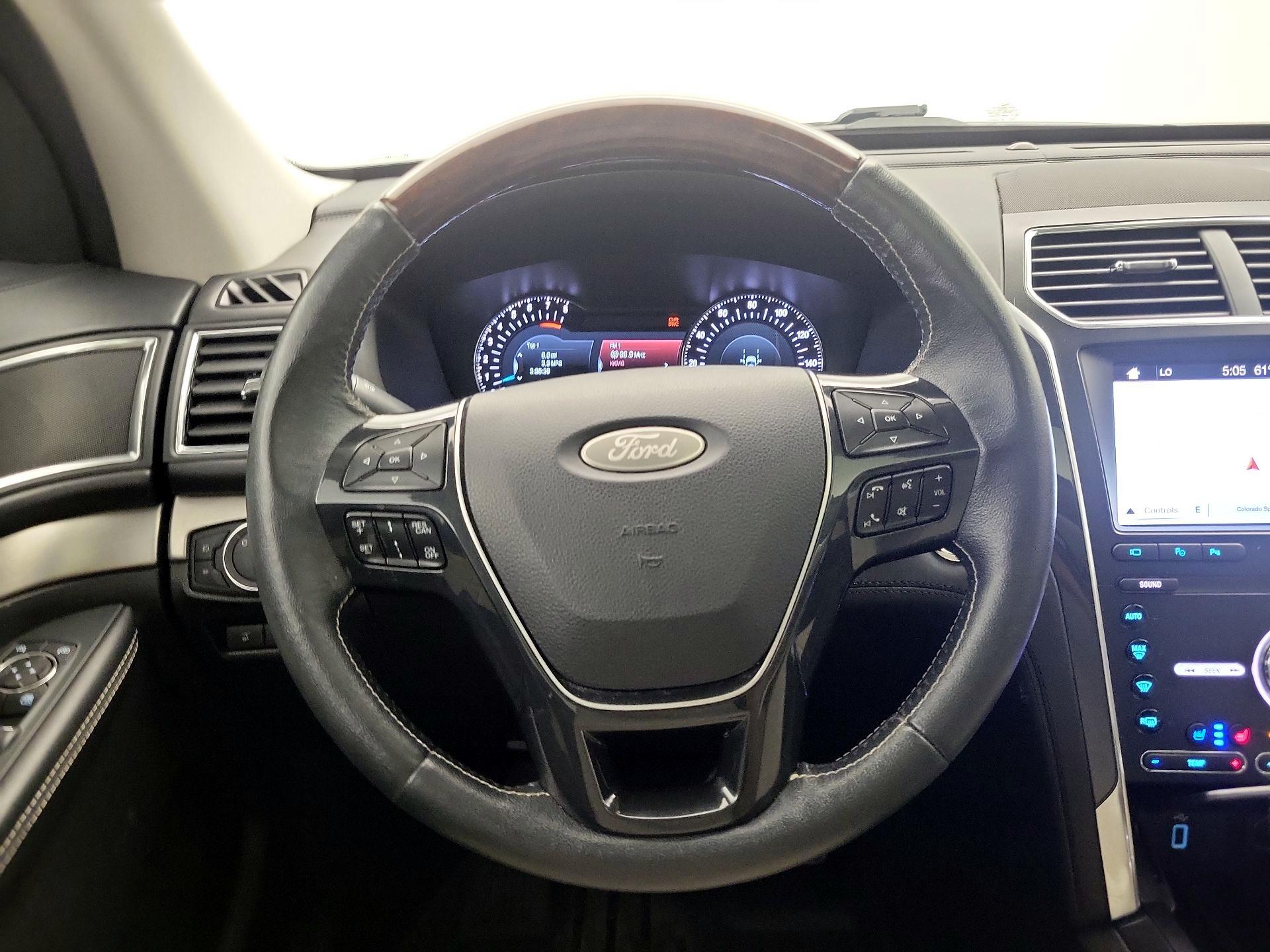 Thumbnail: 2019 Ford Explorer - 10
