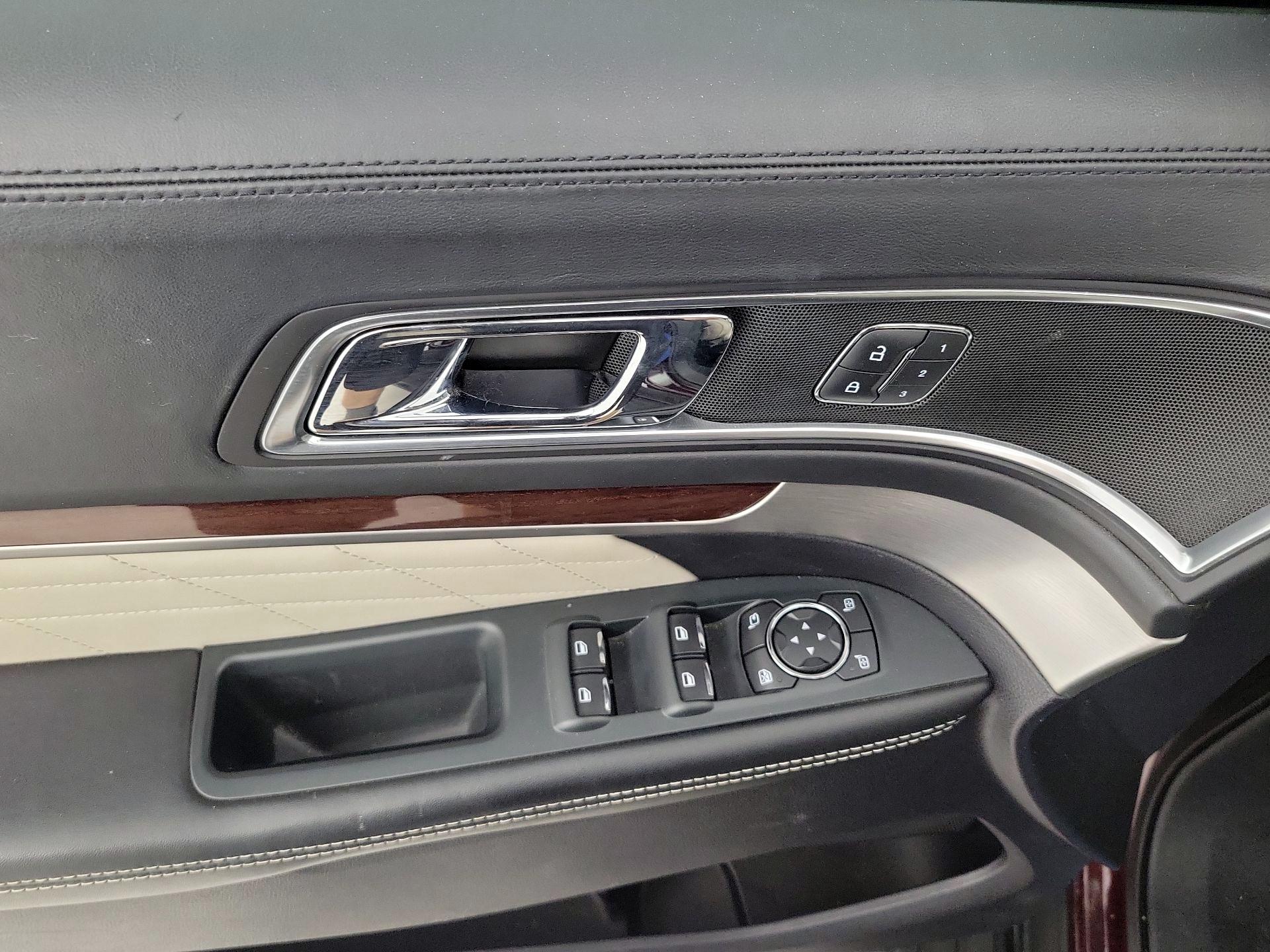 Thumbnail: 2019 Ford Explorer - 12