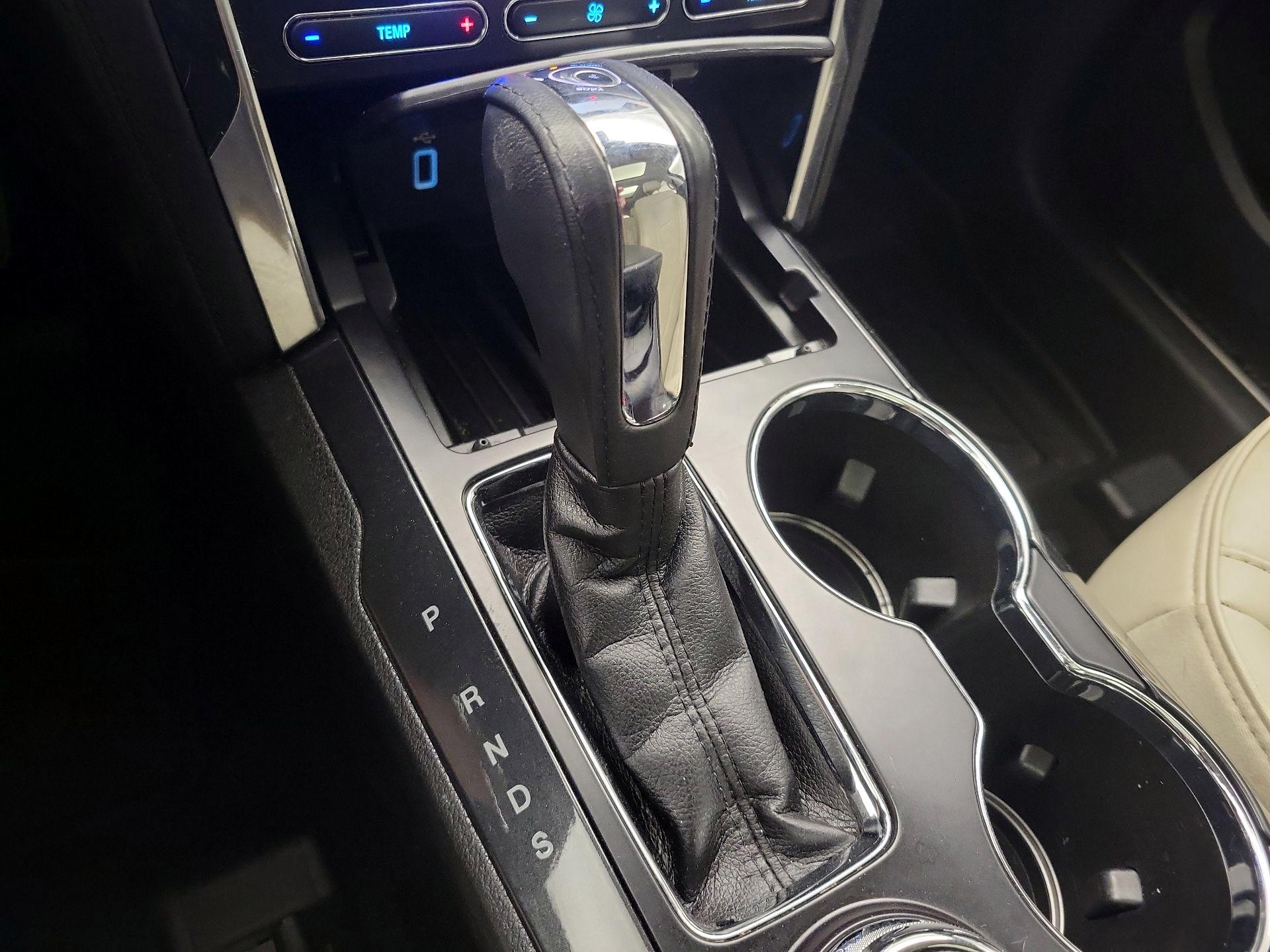 Thumbnail: 2019 Ford Explorer - 18