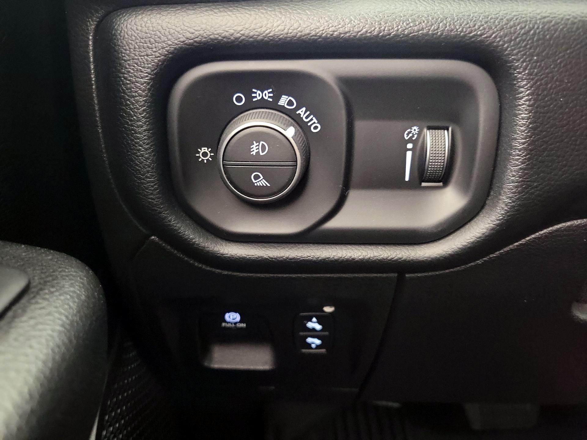 Thumbnail: 2021 RAM 1500 - 13