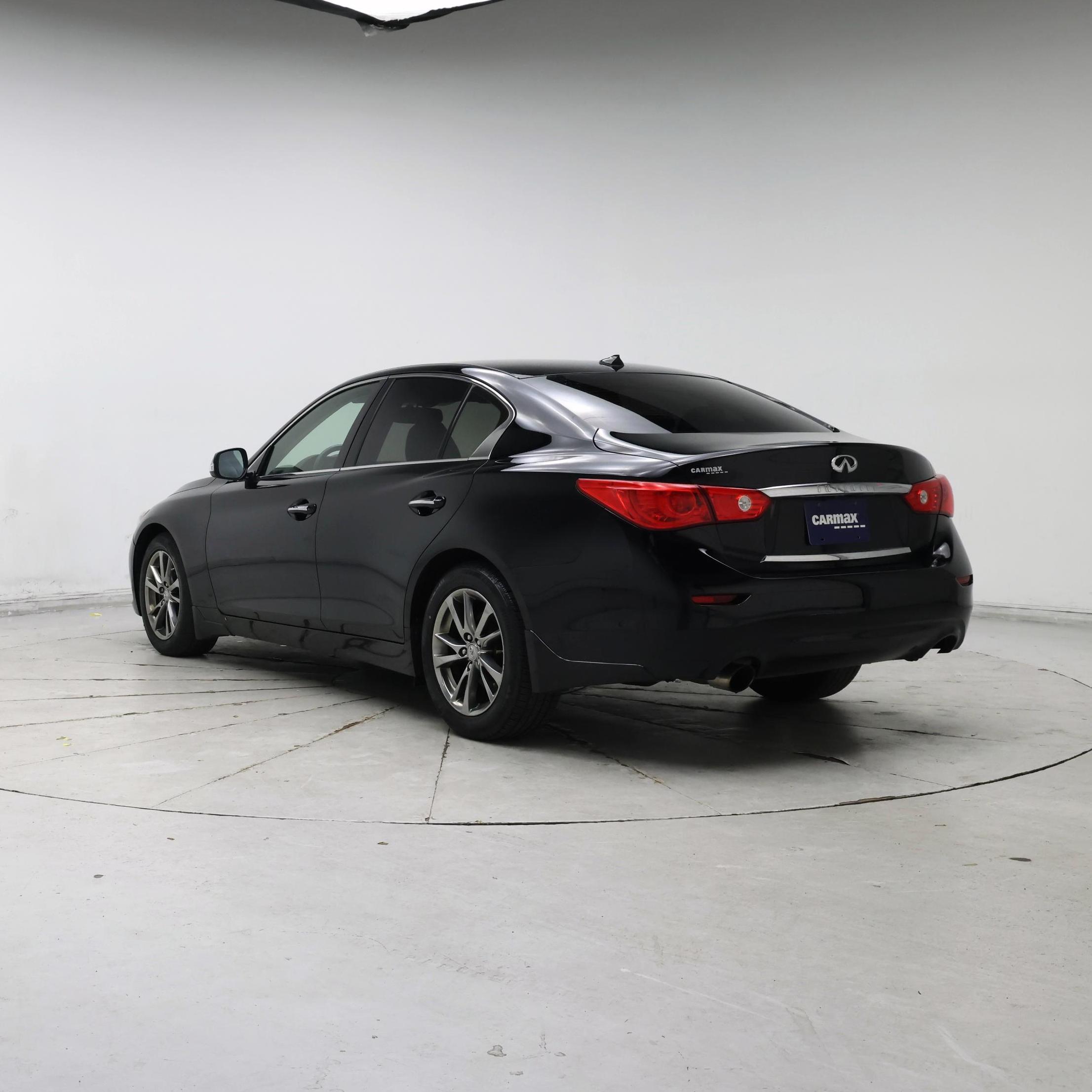 Thumbnail: 2017 INFINITI Q50 - 2