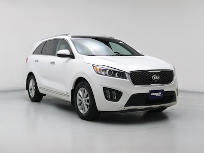 White 2017 Kia Sorento Limited