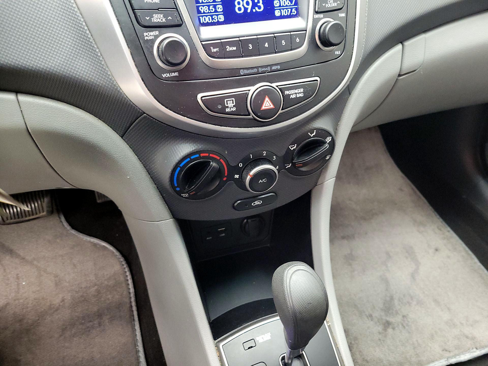 Thumbnail: 2016 Hyundai Accent - 15