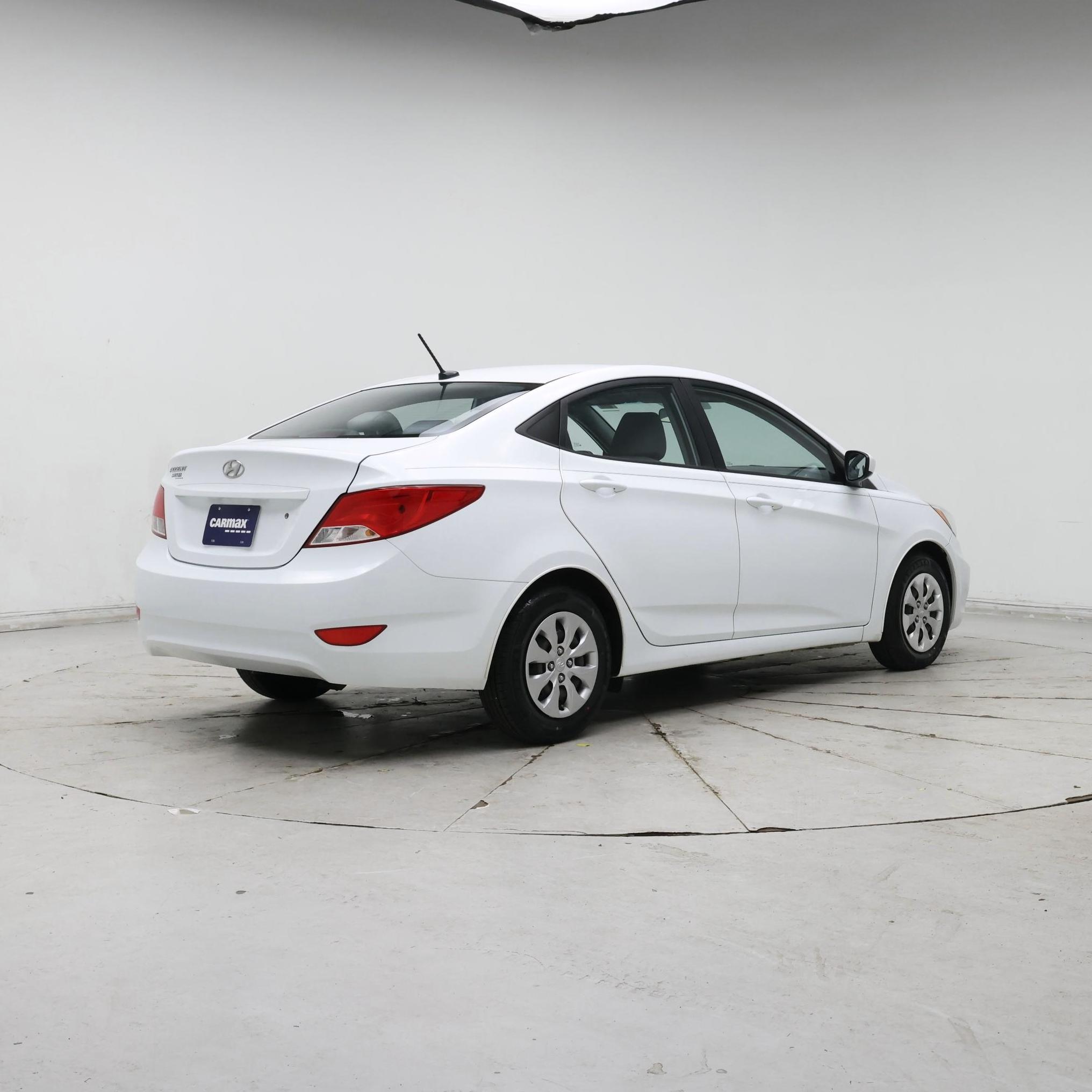 Thumbnail: 2016 Hyundai Accent - 8