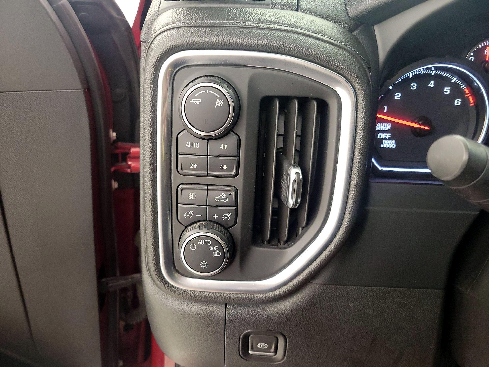 Thumbnail: 2019 Chevrolet Silverado 1500 - 13