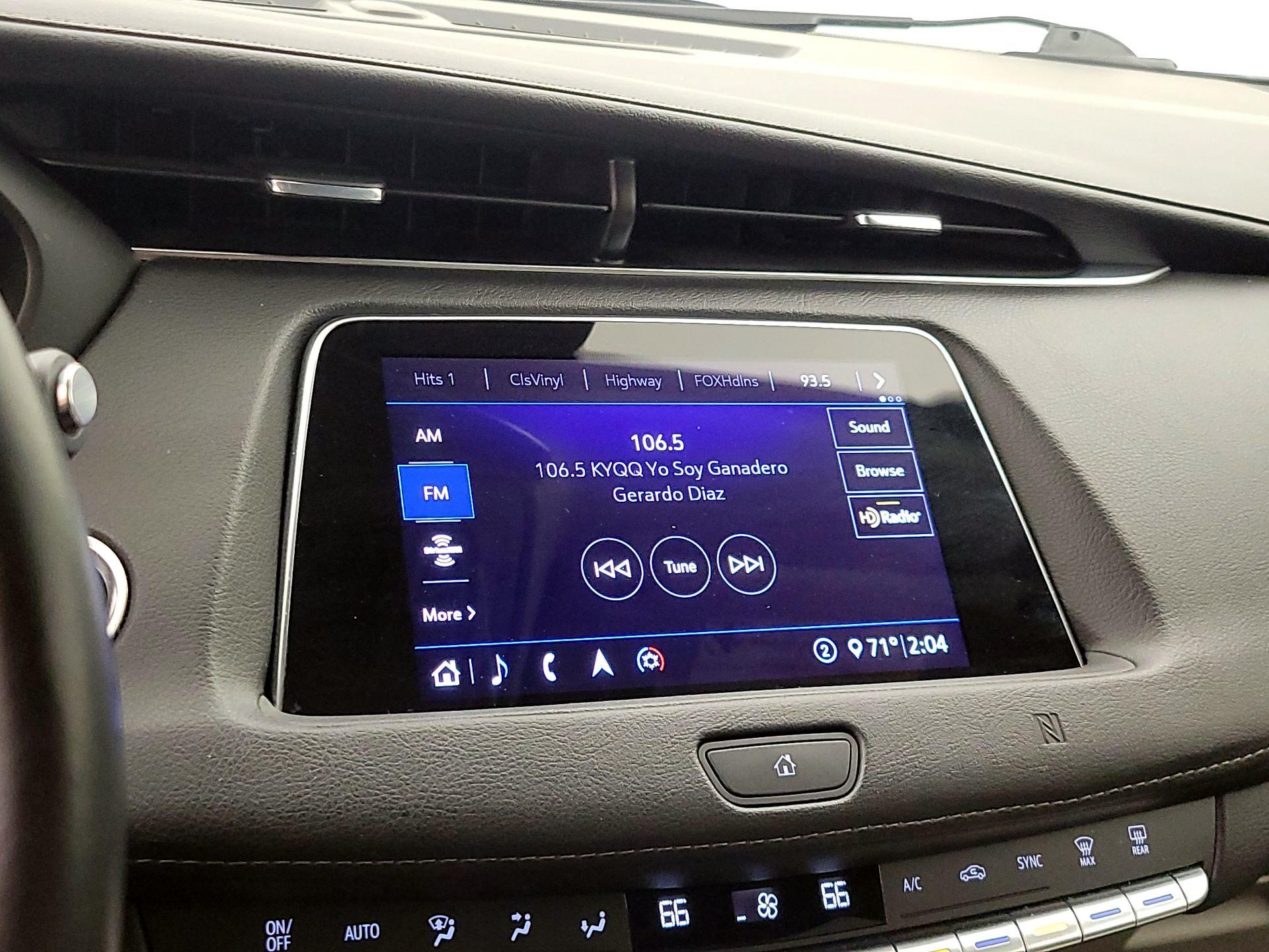 Thumbnail: 2020 Cadillac XT4 - 16