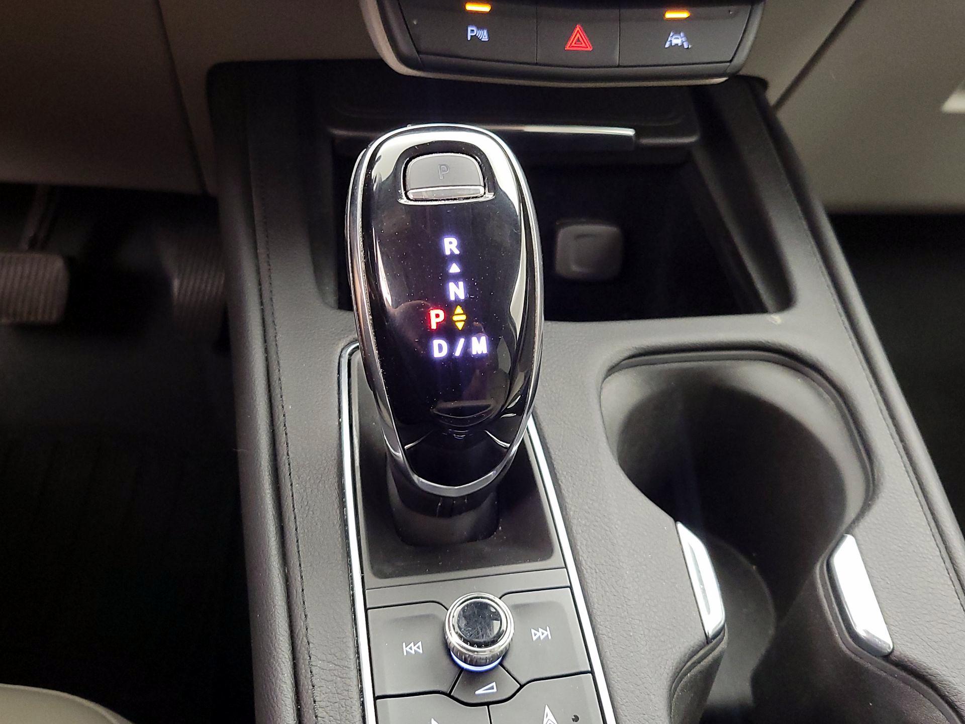 Thumbnail: 2020 Cadillac XT4 - 18