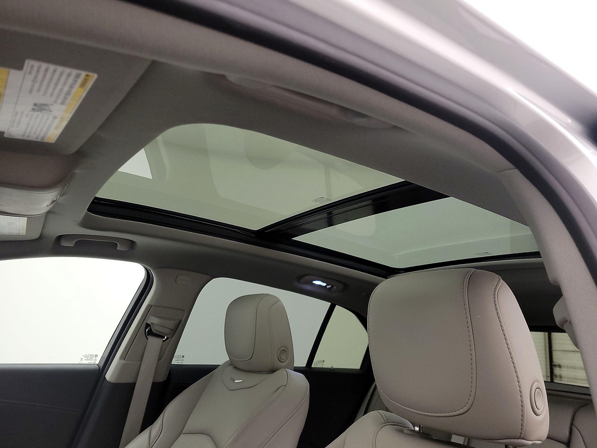Thumbnail: 2020 Cadillac XT4 - 20