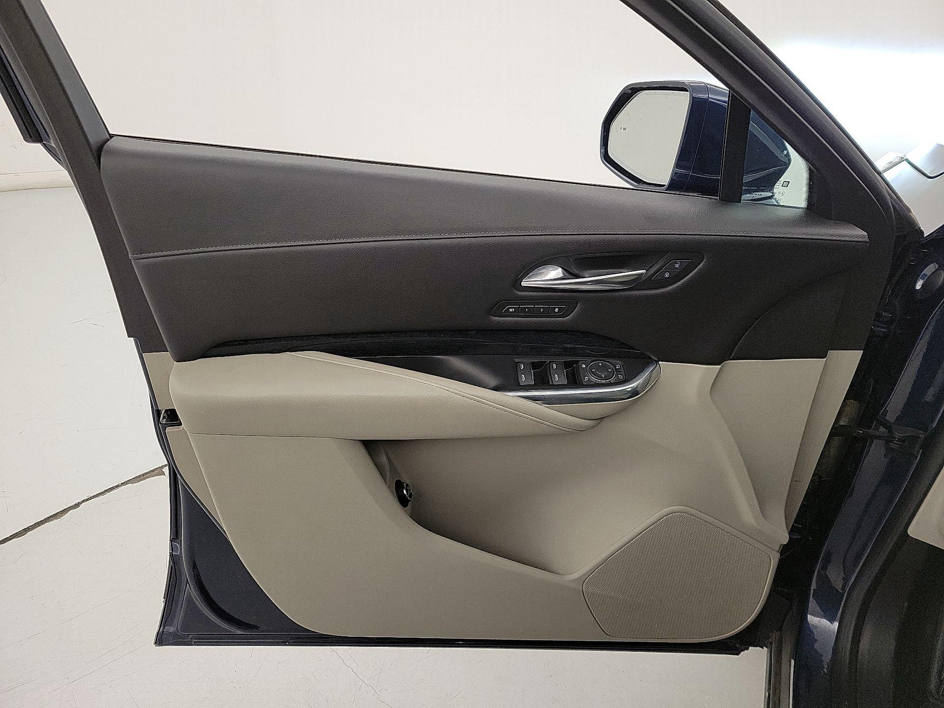 Thumbnail: 2019 Cadillac XT4 - 12