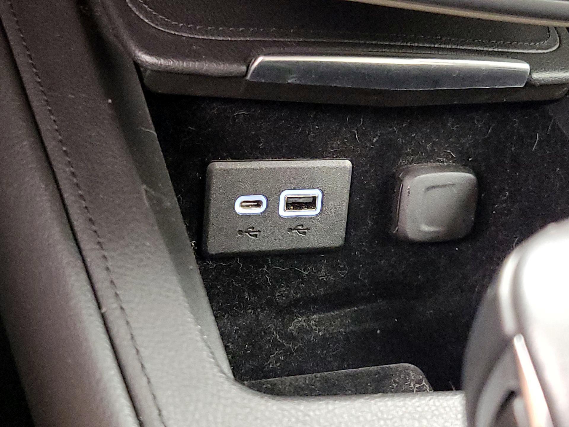 Thumbnail: 2019 Cadillac XT4 - 18