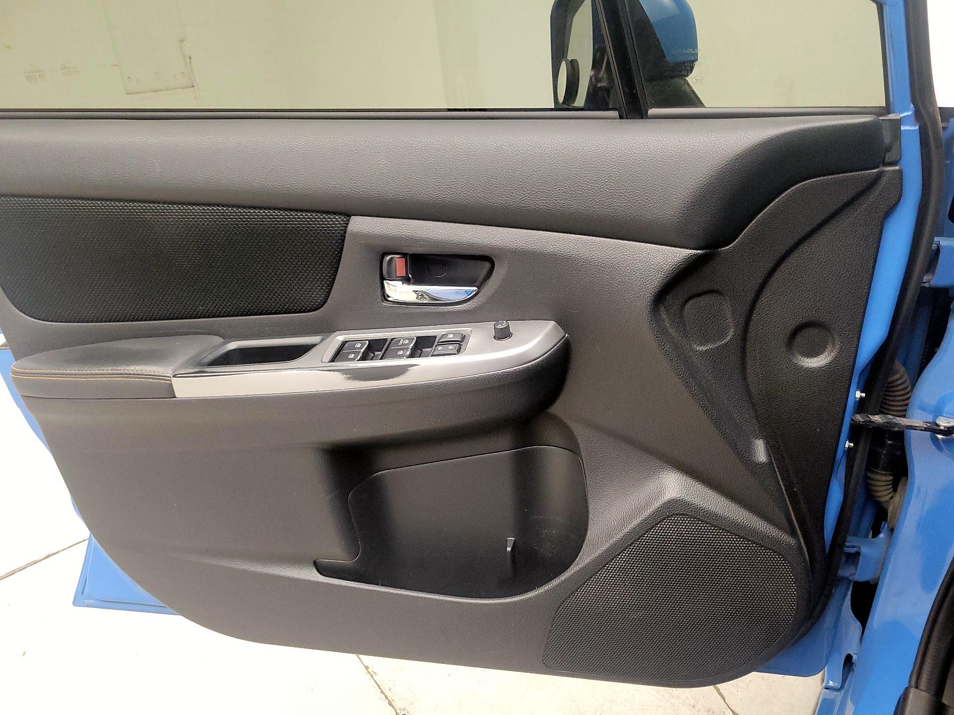 Thumbnail: 2016 Subaru XV Crosstrek - 12