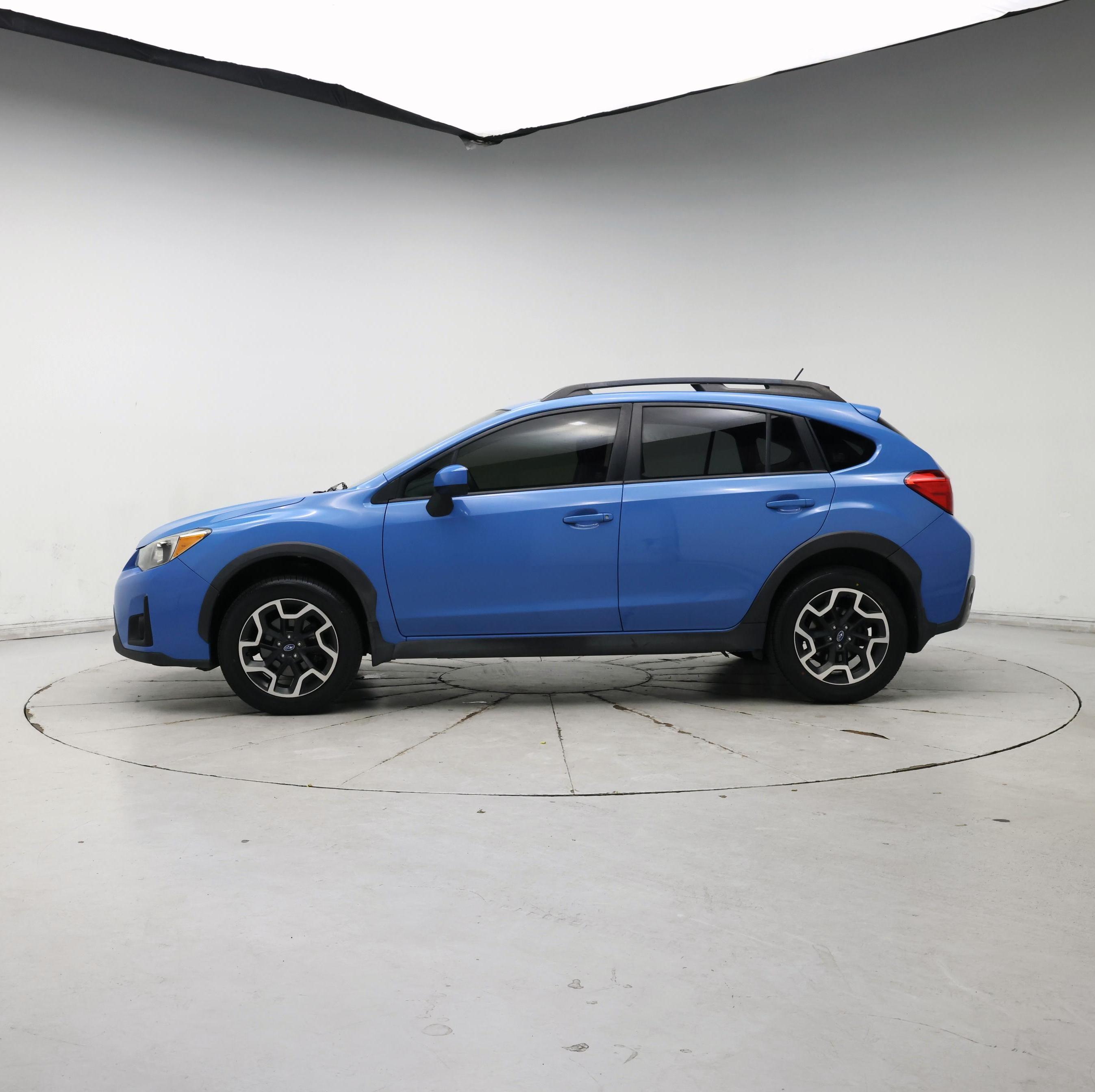 Thumbnail: 2016 Subaru XV Crosstrek - 3