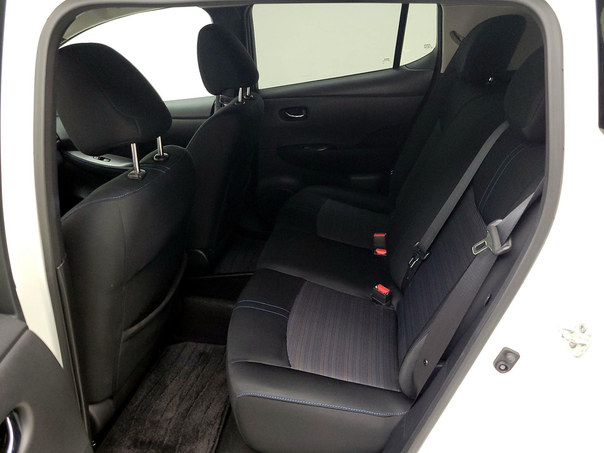 Thumbnail: 2019 Nissan Leaf - 19