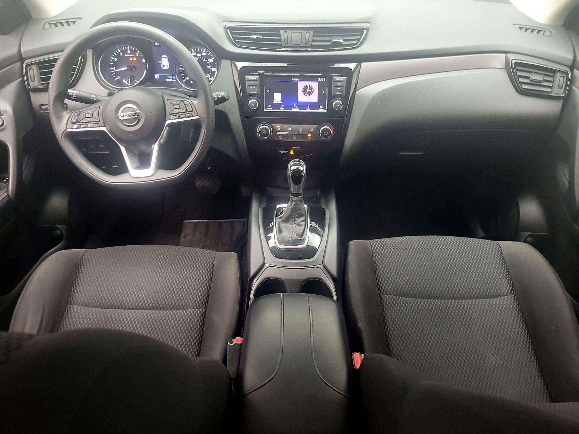 Thumbnail: 2020 Nissan Rogue Sport - 9