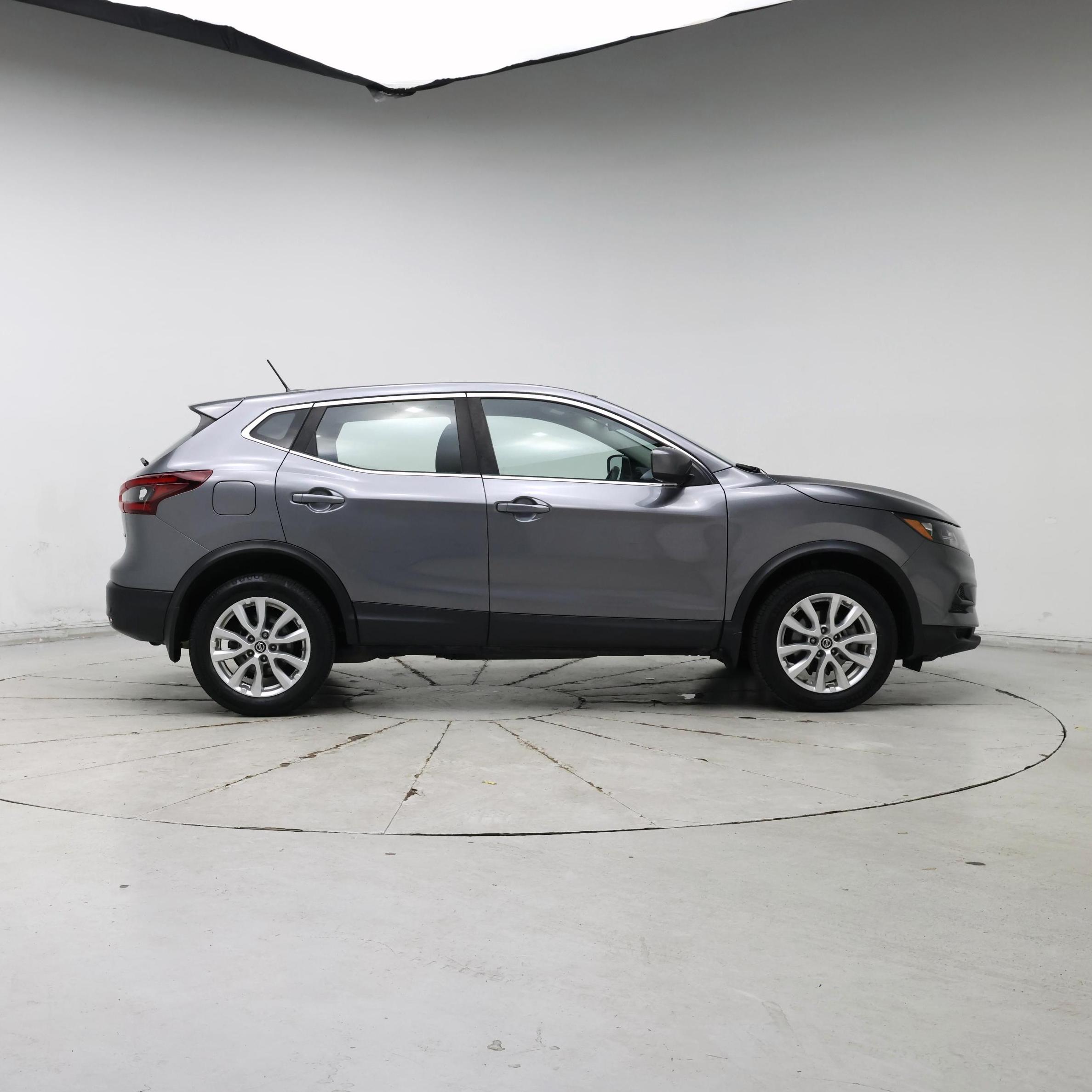 Thumbnail: 2020 Nissan Rogue Sport - 7
