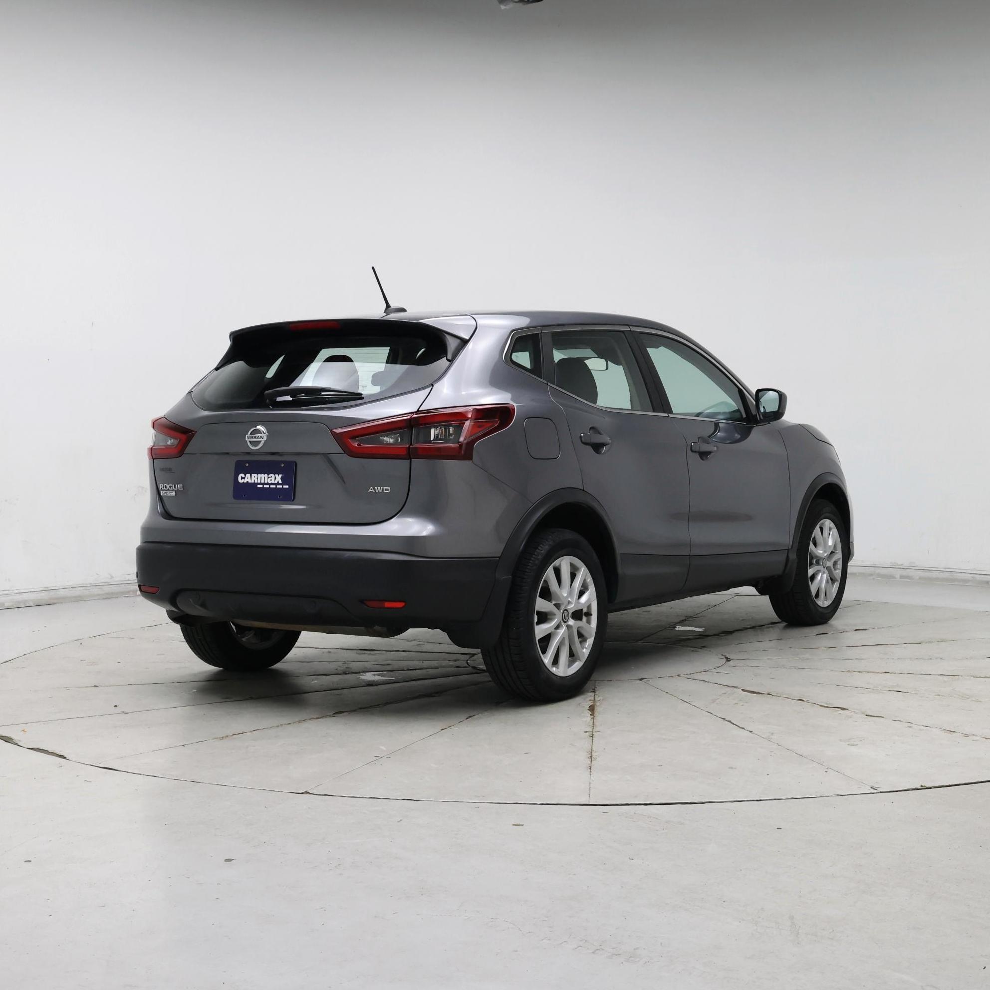 Thumbnail: 2020 Nissan Rogue Sport - 8
