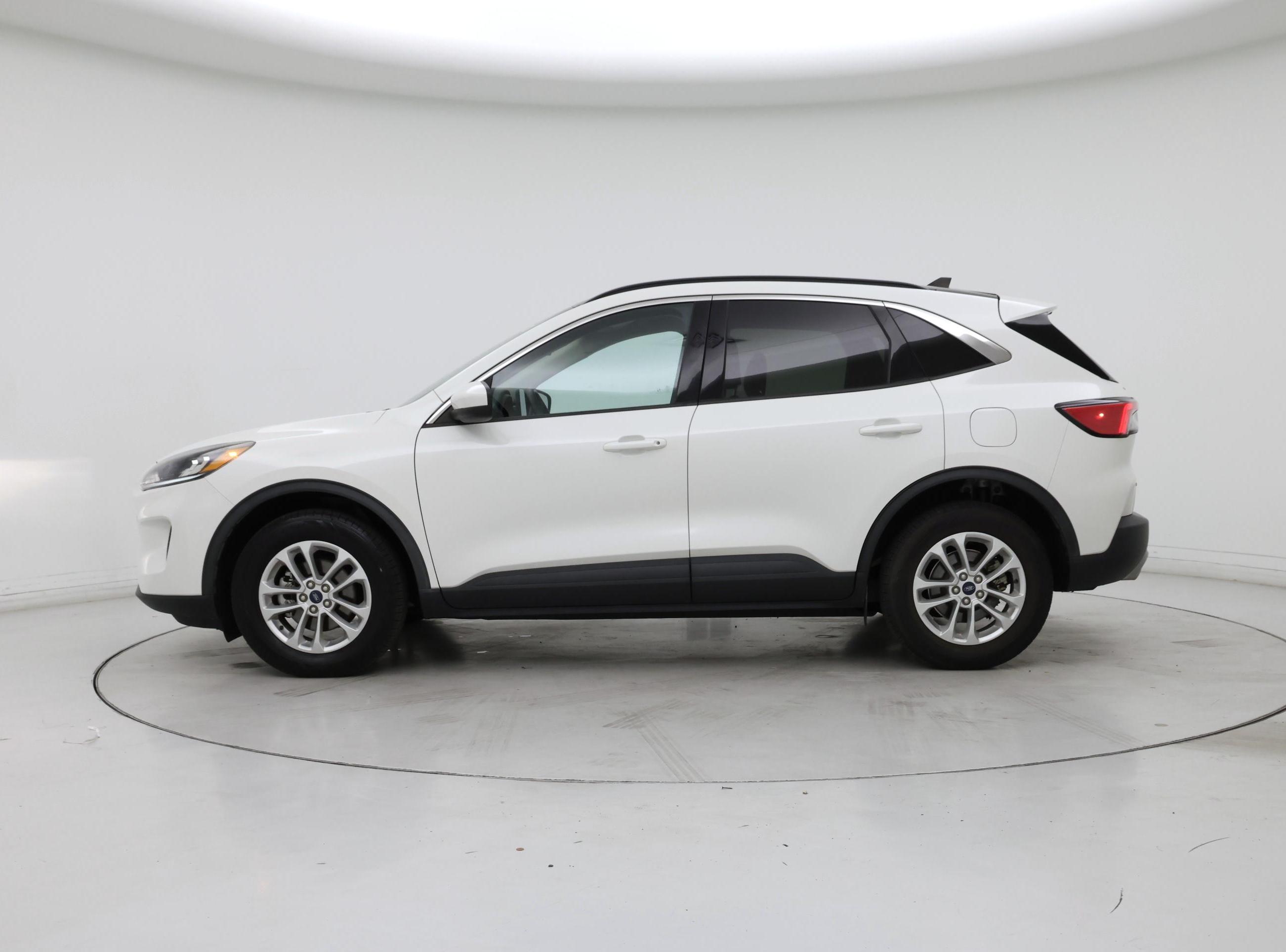 Thumbnail: 2020 Ford Escape - 3