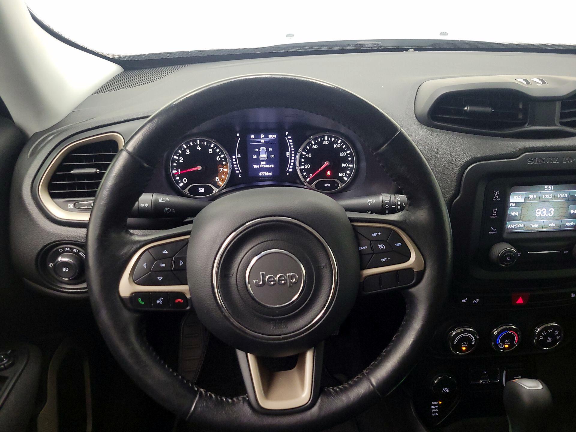 Thumbnail: 2017 Jeep Renegade - 10