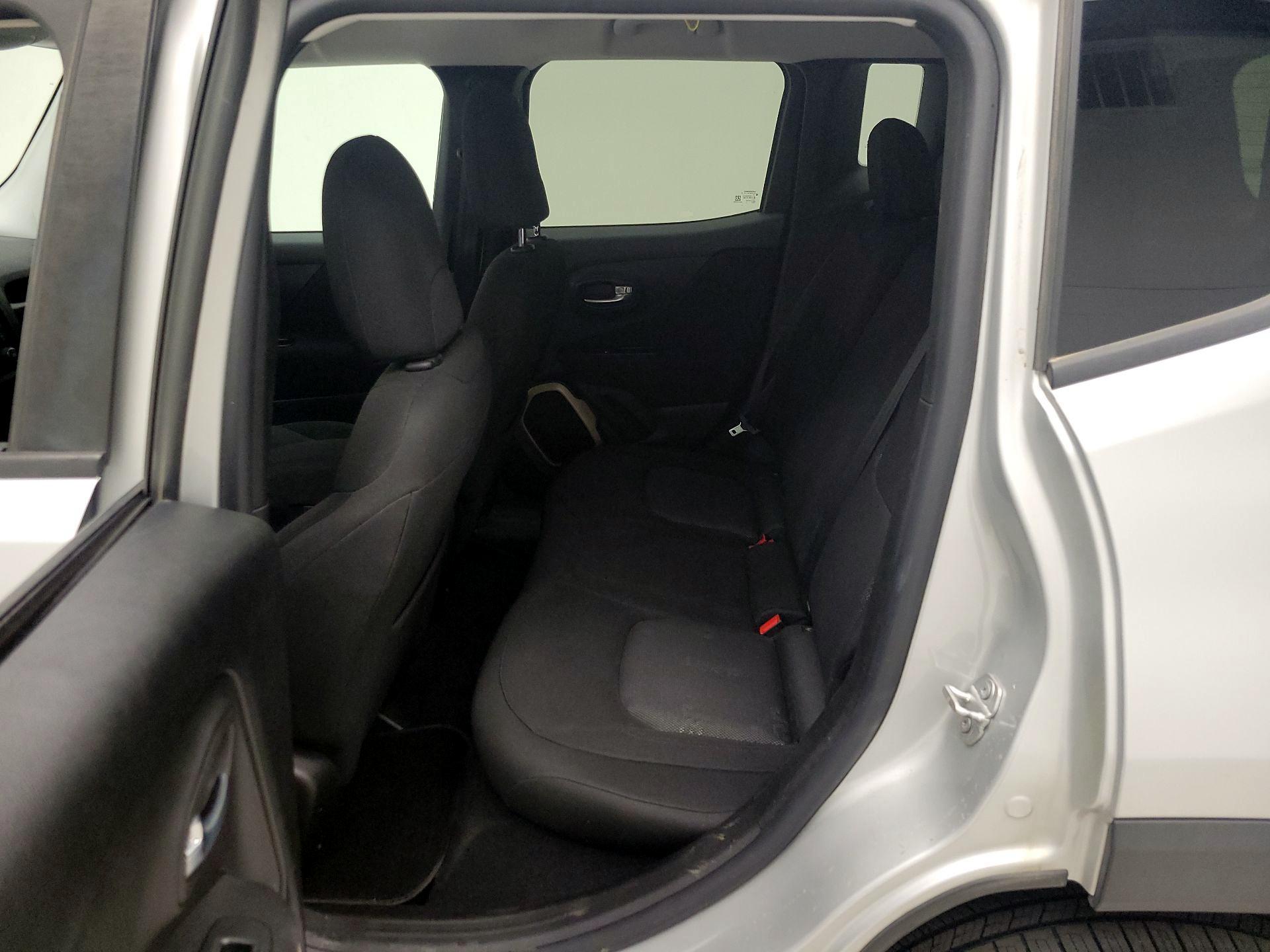 Thumbnail: 2017 Jeep Renegade - 19