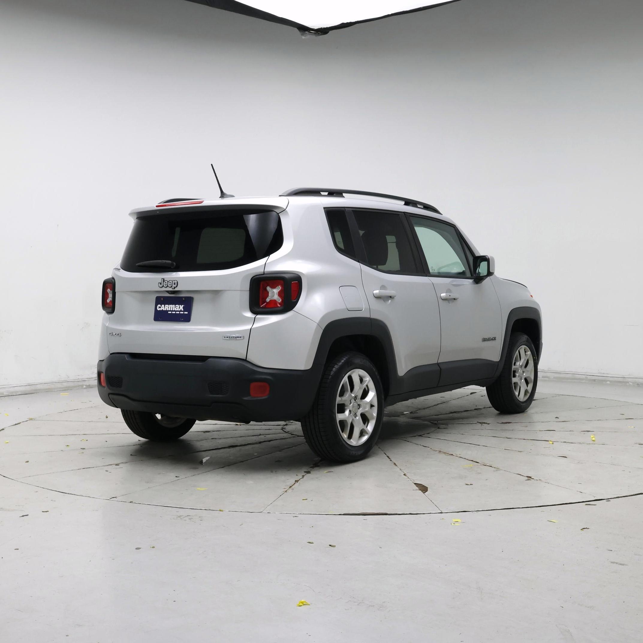 Thumbnail: 2017 Jeep Renegade - 8