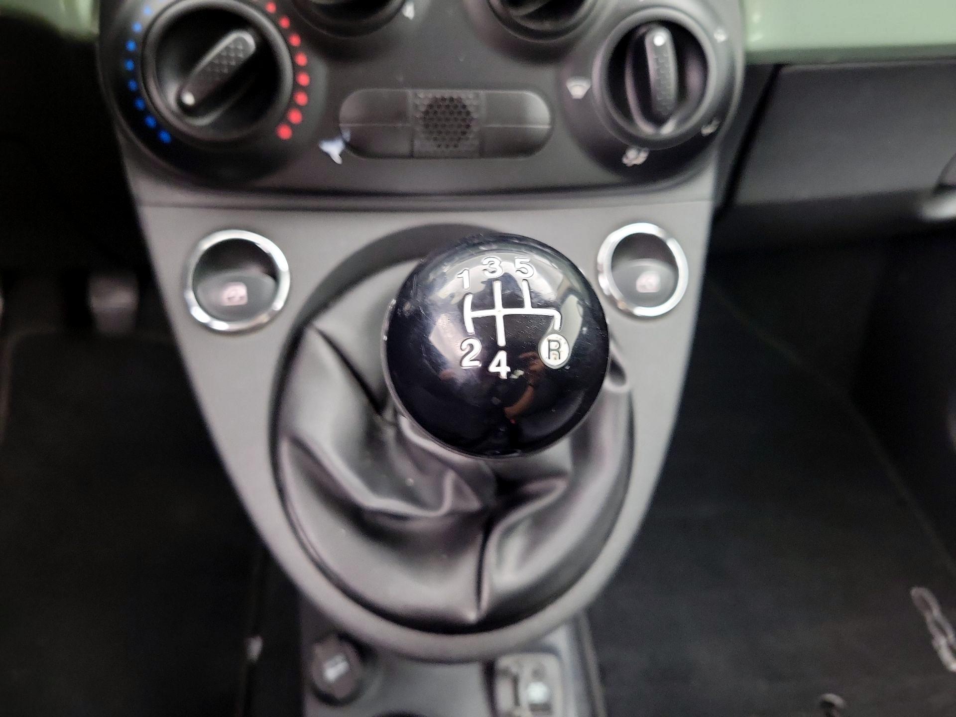 Thumbnail: 2015 Fiat 500 - 16