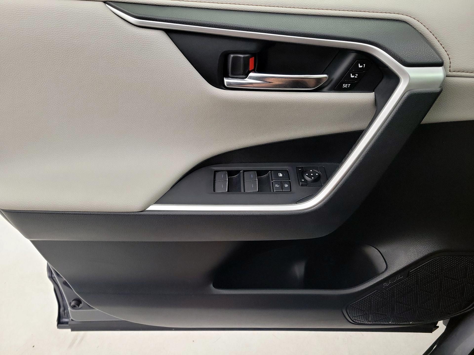 Thumbnail: 2023 Toyota RAV4 - 12