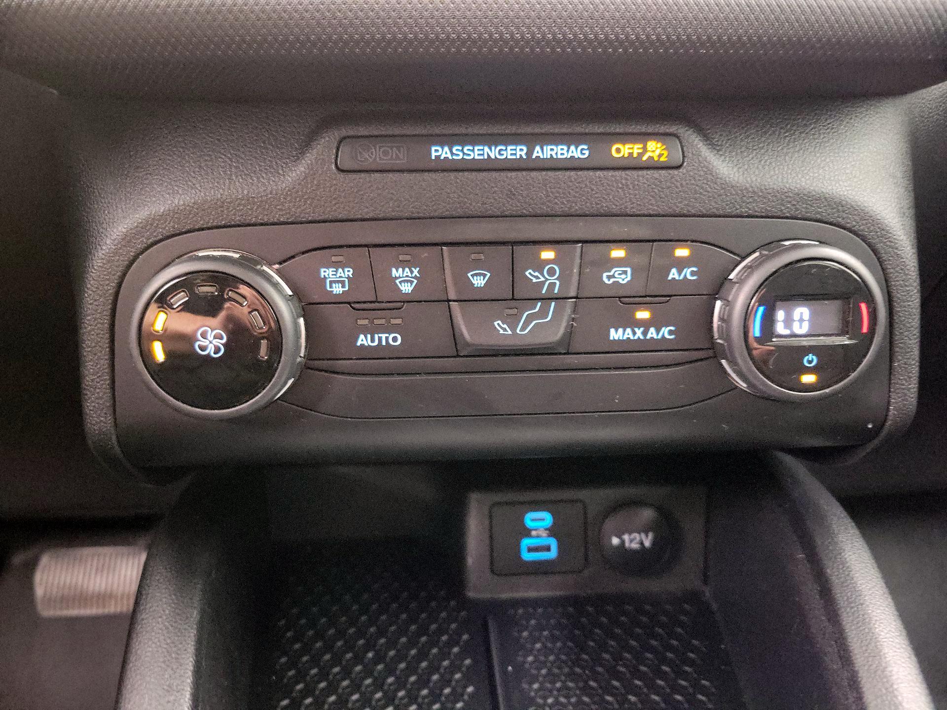 Thumbnail: 2021 Ford Bronco Sport - 16