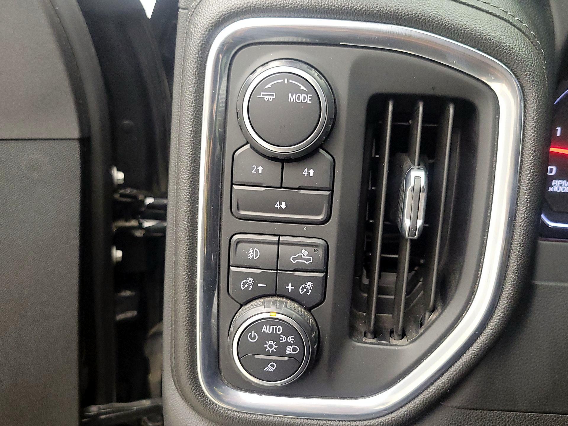 Thumbnail: 2021 Chevrolet Silverado 2500 - 13