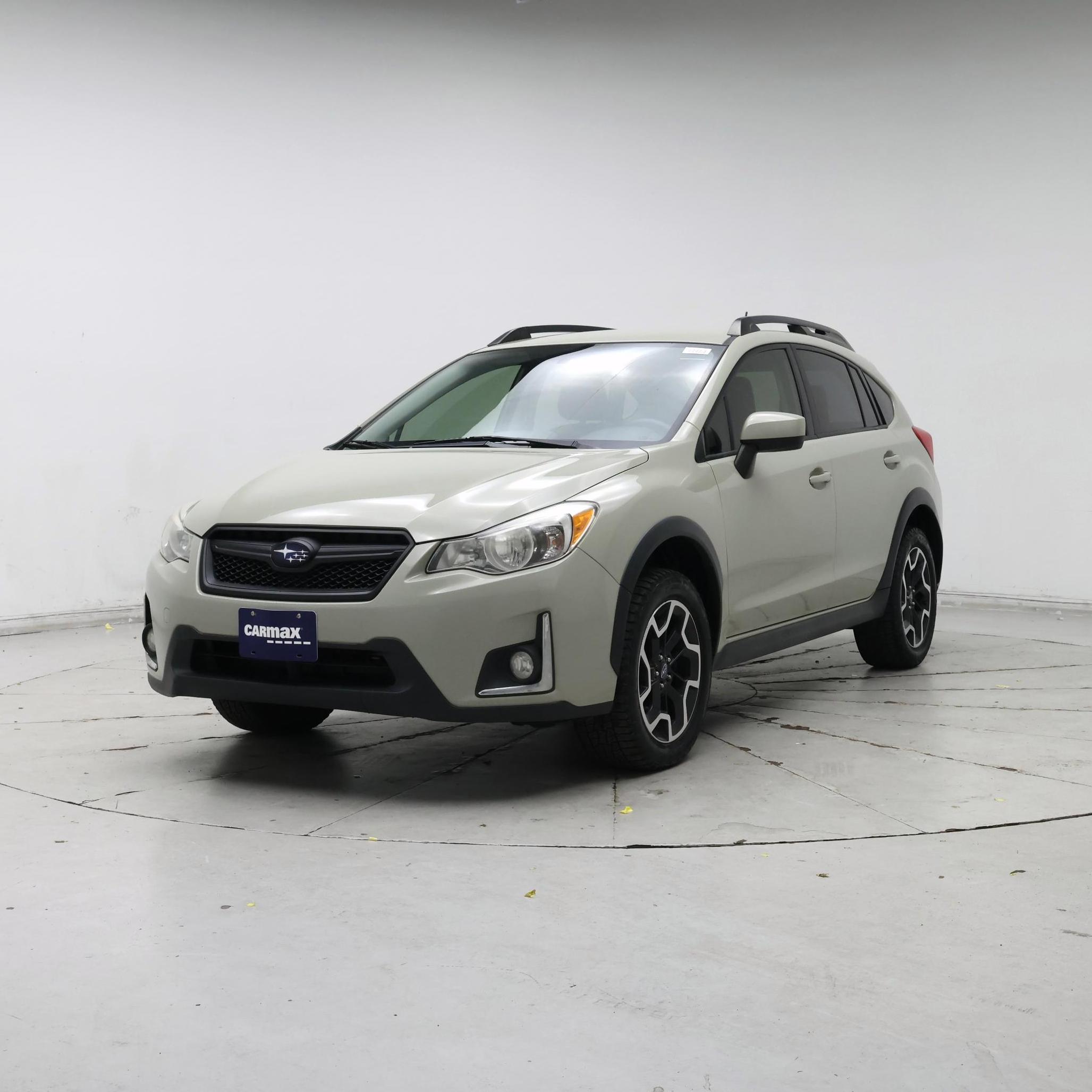 Thumbnail: 2017 Subaru Crosstrek - 4